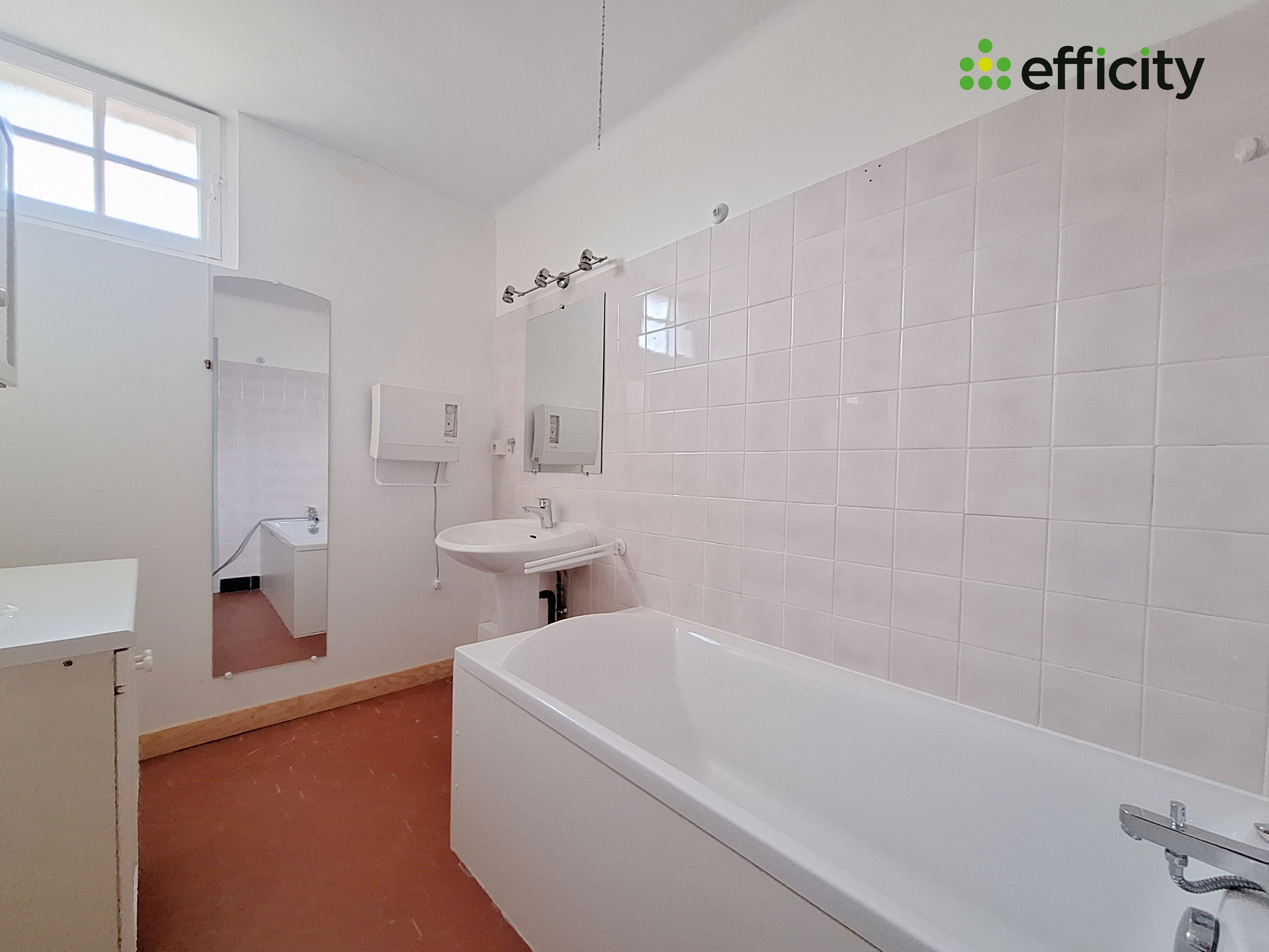 Achat immobilier Appartement 3 pièces  80m2 à Digne-les-Bains (04000) - Photo n°7