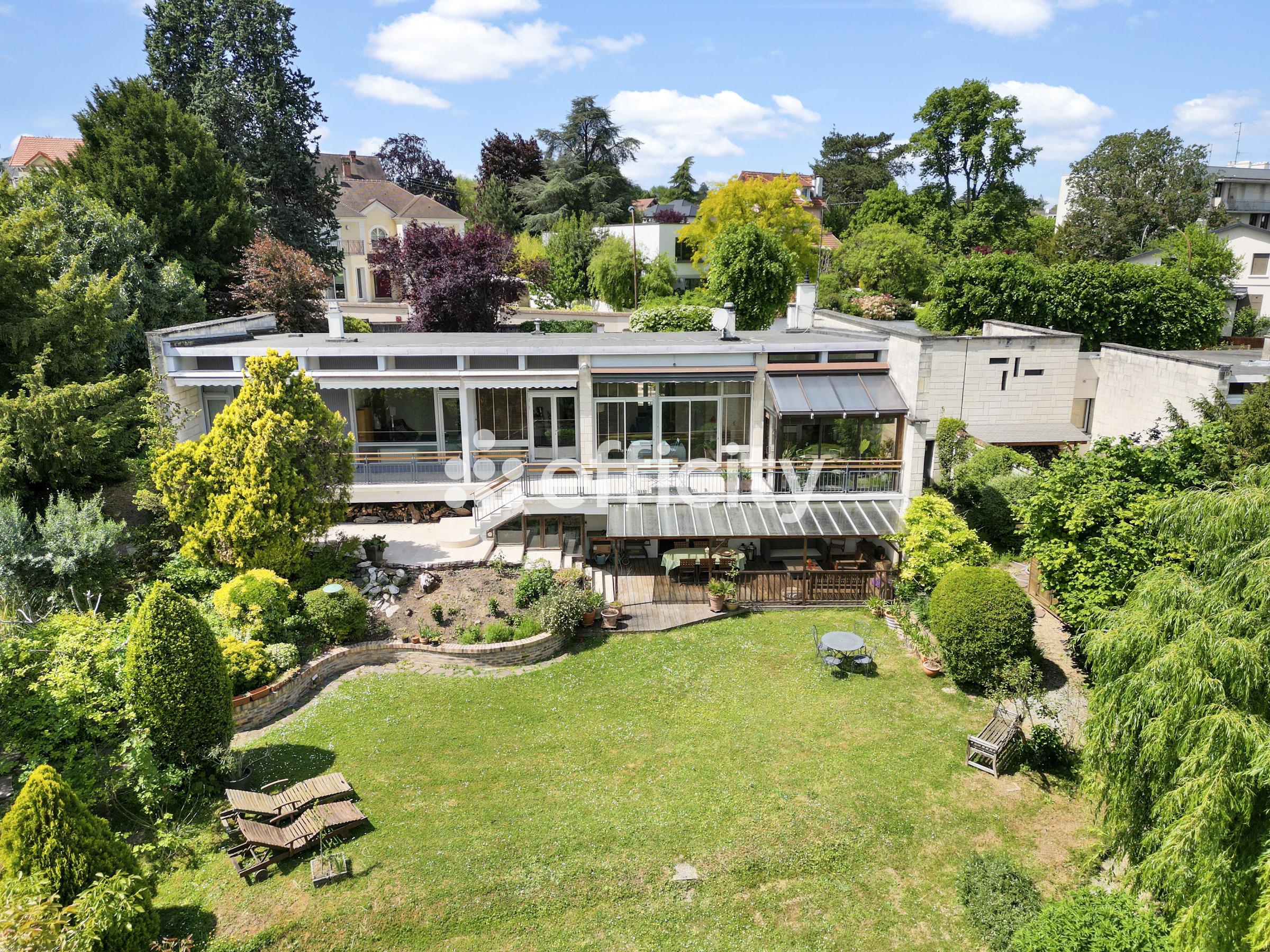 Maison 12 pièces 309 m² · à La Celle-Saint-Cloud · 309 m² · 1 716 000 €