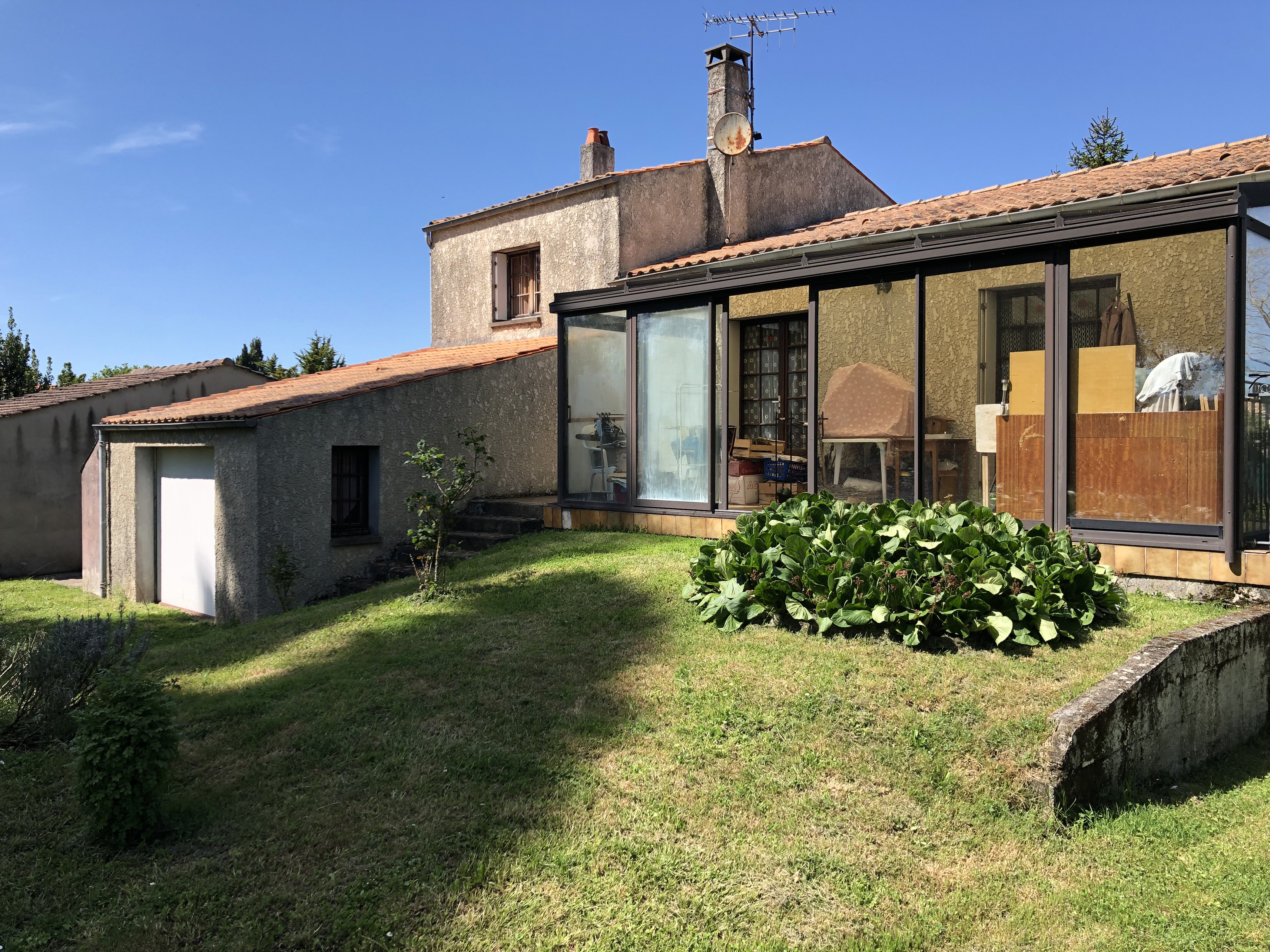 Achat immobilier Maison 5 pièces  130m2 à Saint-Laurent-de-la-Prée (17450) - Photo n°1