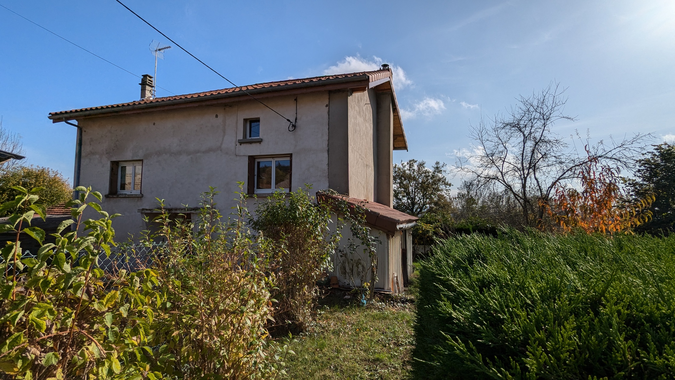 maison 7 pièces - 75m2 à Saint-Rémy-sur-Durolle (63550)