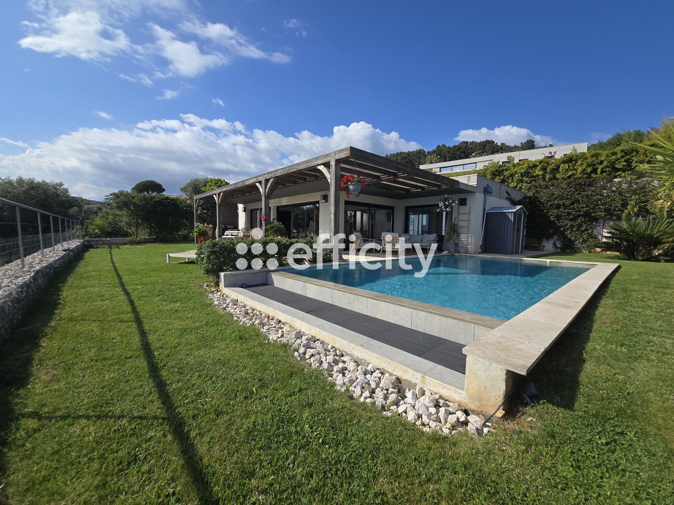 maison 5 pièces - 140m2 à Ollioules (83190)