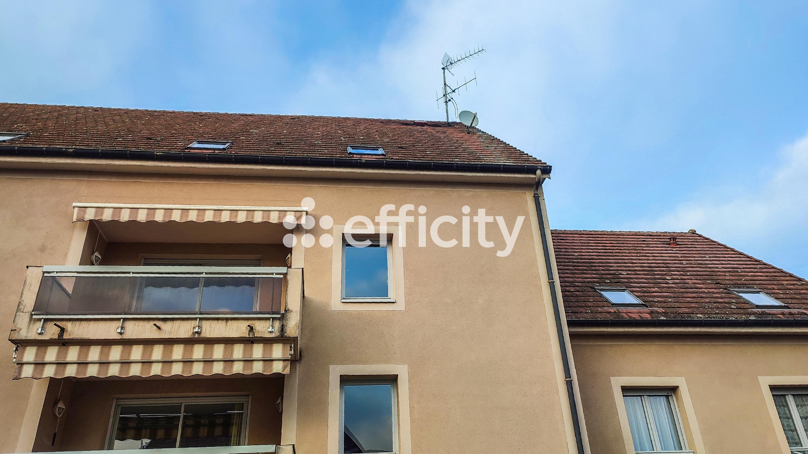 Achat immobilier Appartement 5 pièces  160m2 à Lons-le-Saunier (39000) - Photo n°12