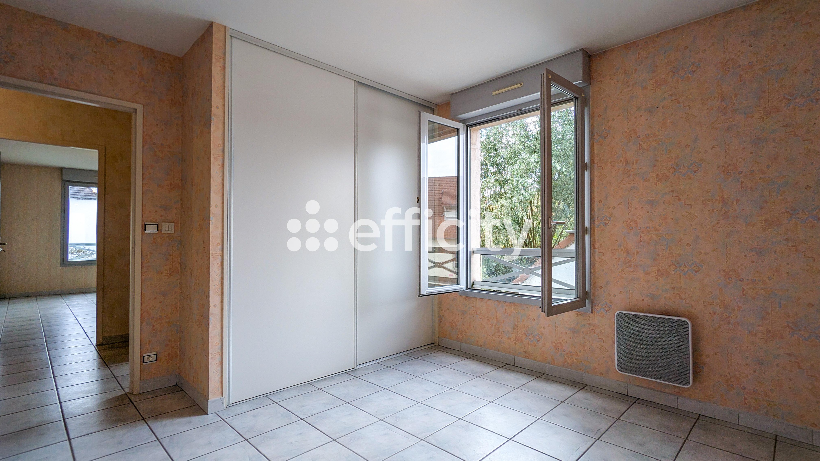 Achat immobilier Appartement 5 pièces  160m2 à Lons-le-Saunier (39000) - Photo n°6