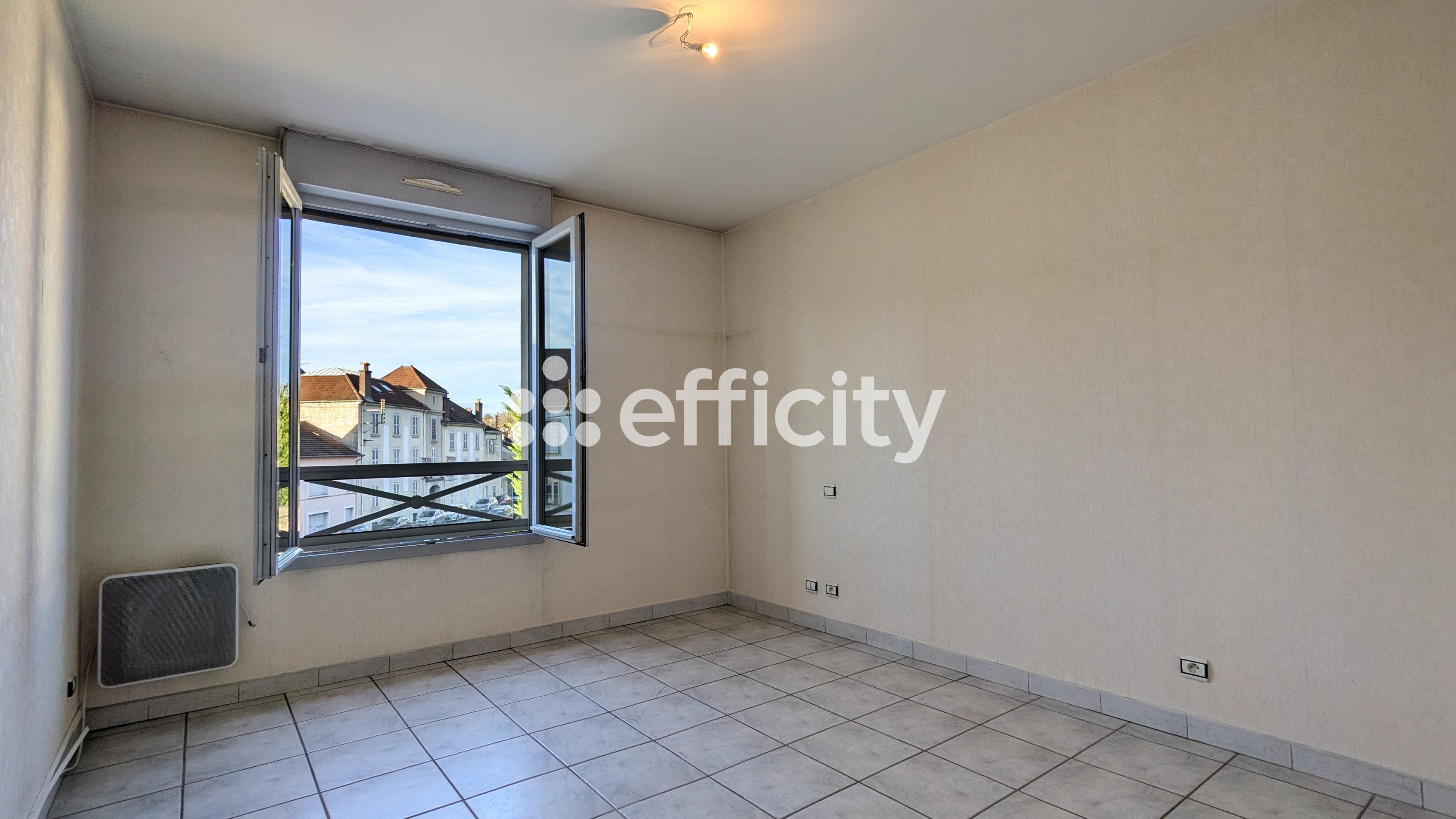 Achat immobilier Appartement 5 pièces  160m2 à Lons-le-Saunier (39000) - Photo n°7