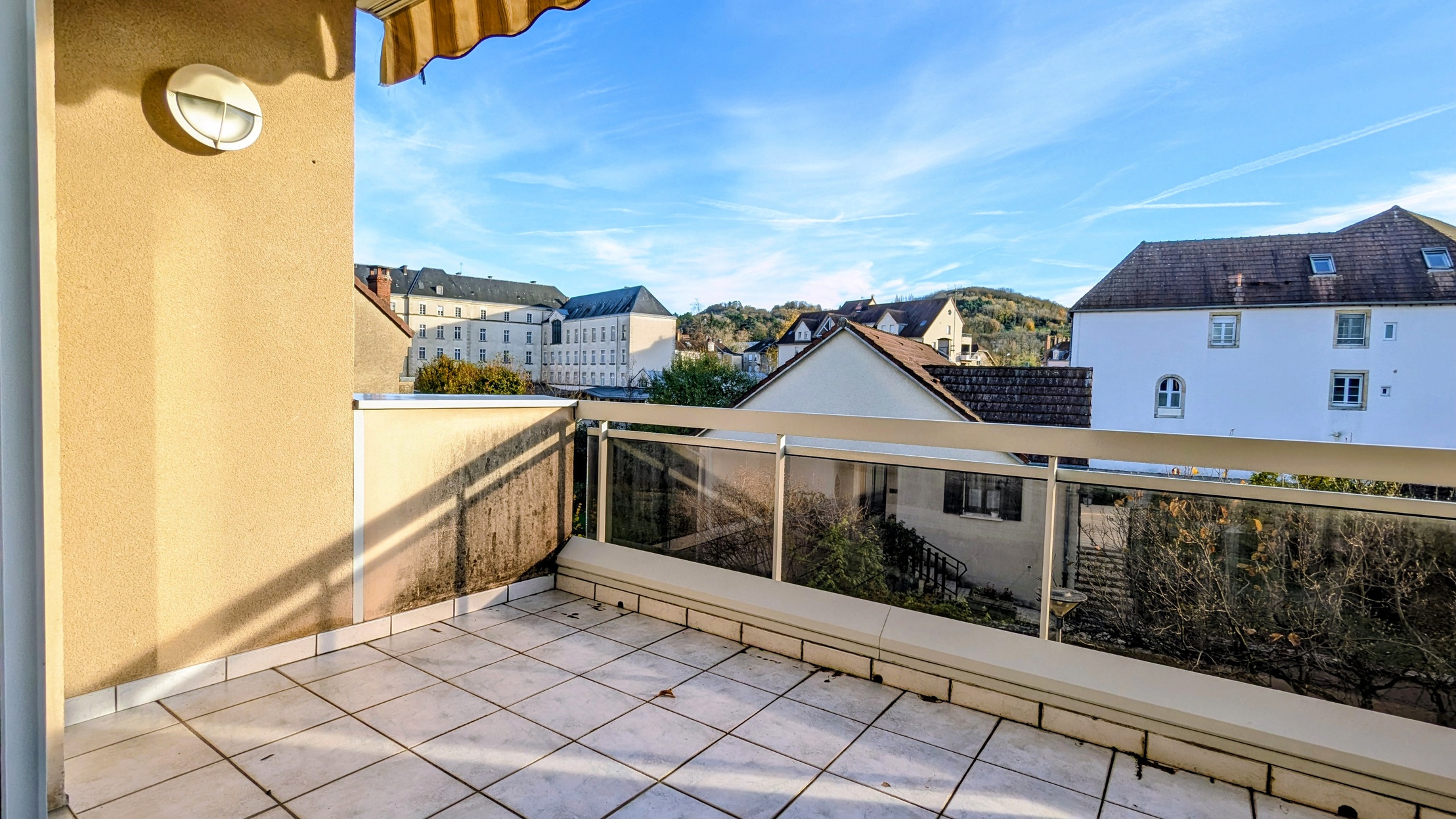 appartement 5 pièces - 160m2 à Lons-le-Saunier (39000)