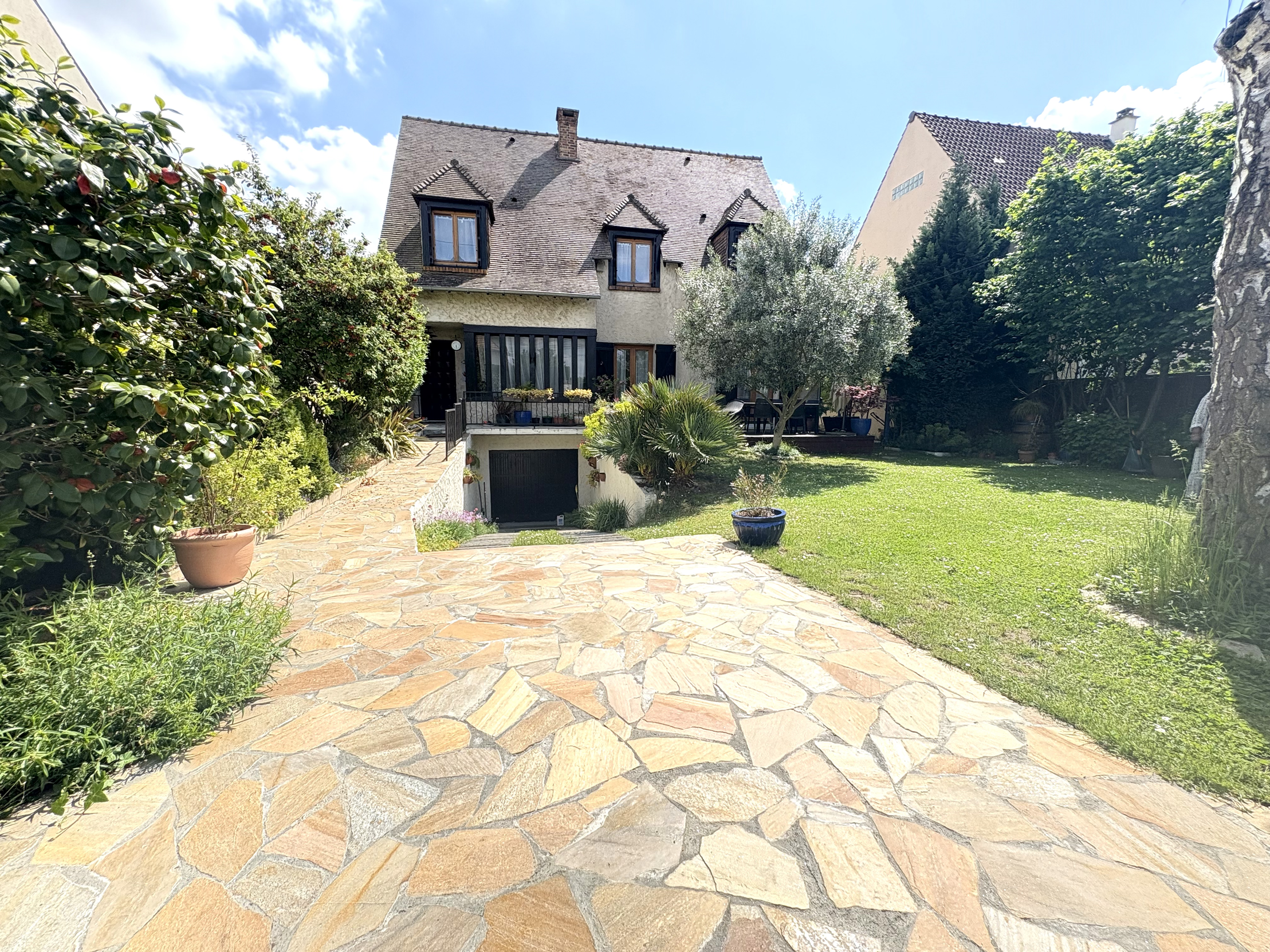 maison 6 pièces - 165m2 à Le Plessis-Bouchard (95130)