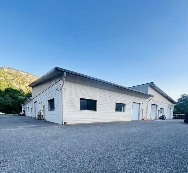 local-commercial  - 1200,0m2 à Lathuile (74210)