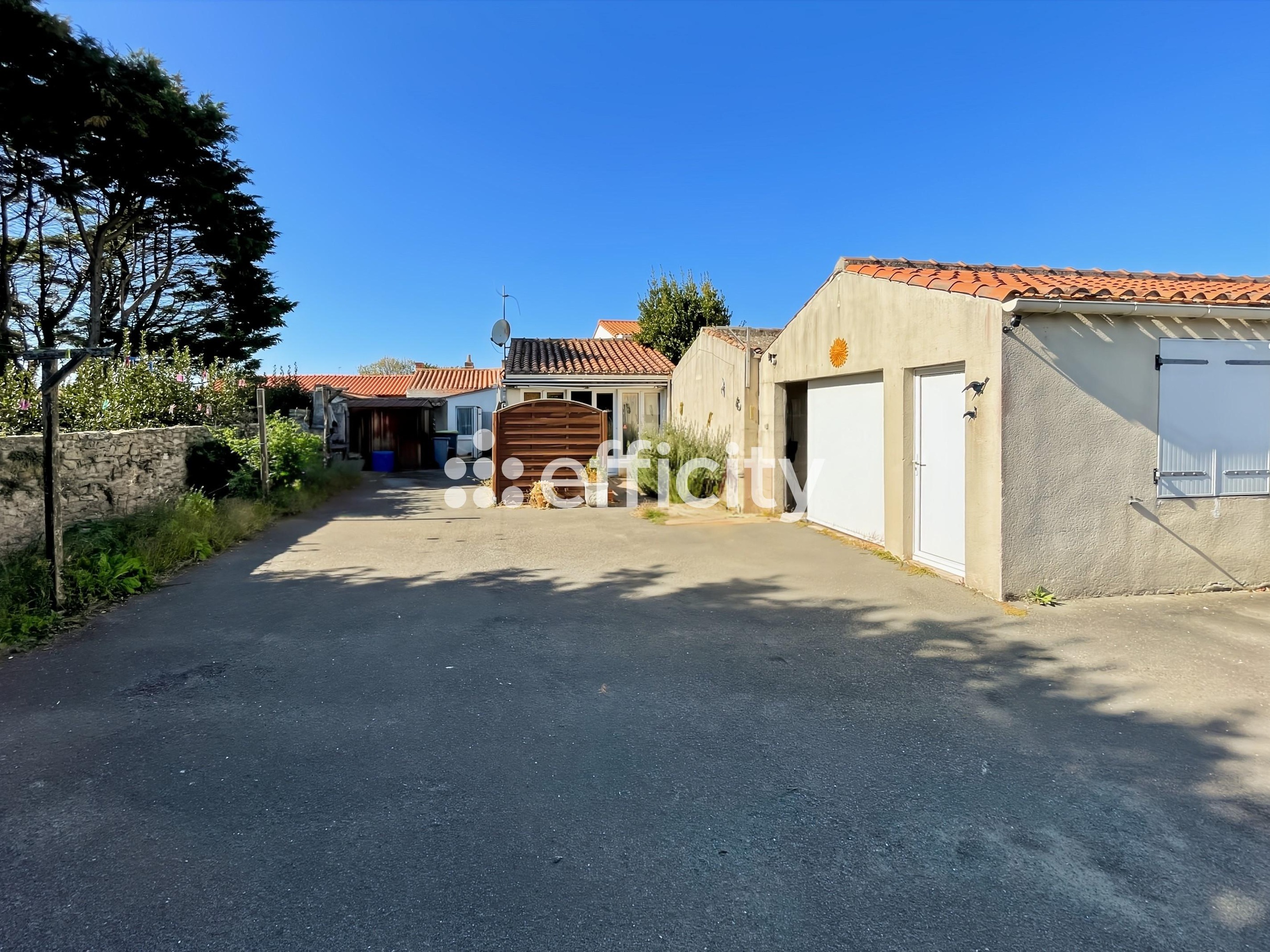 Achat immobilier Maison 6 pièces  135m2 à Brem-sur-Mer (85470) - Photo n°1