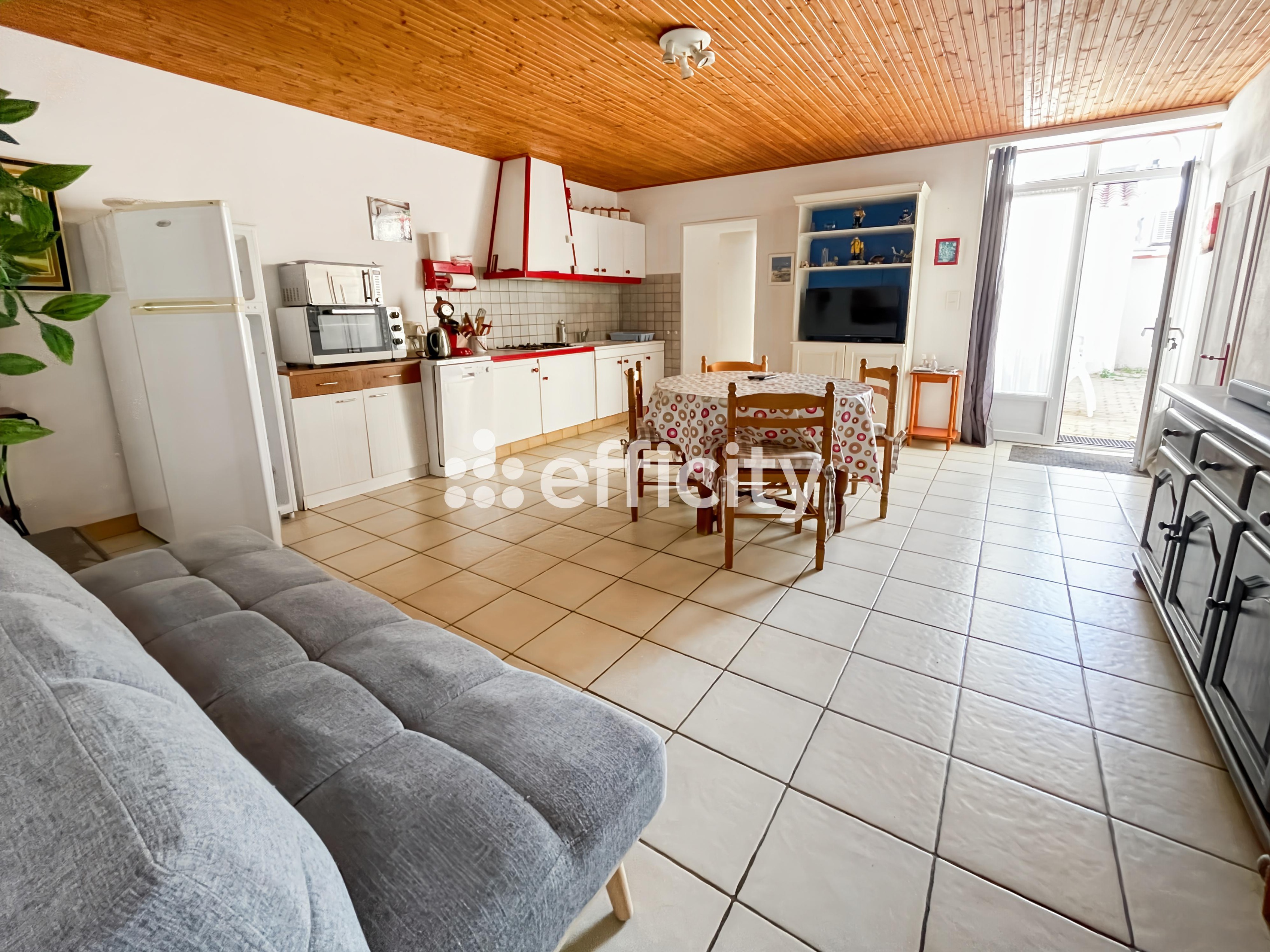 Achat immobilier Maison 6 pièces  135m2 à Brem-sur-Mer (85470) - Photo n°5