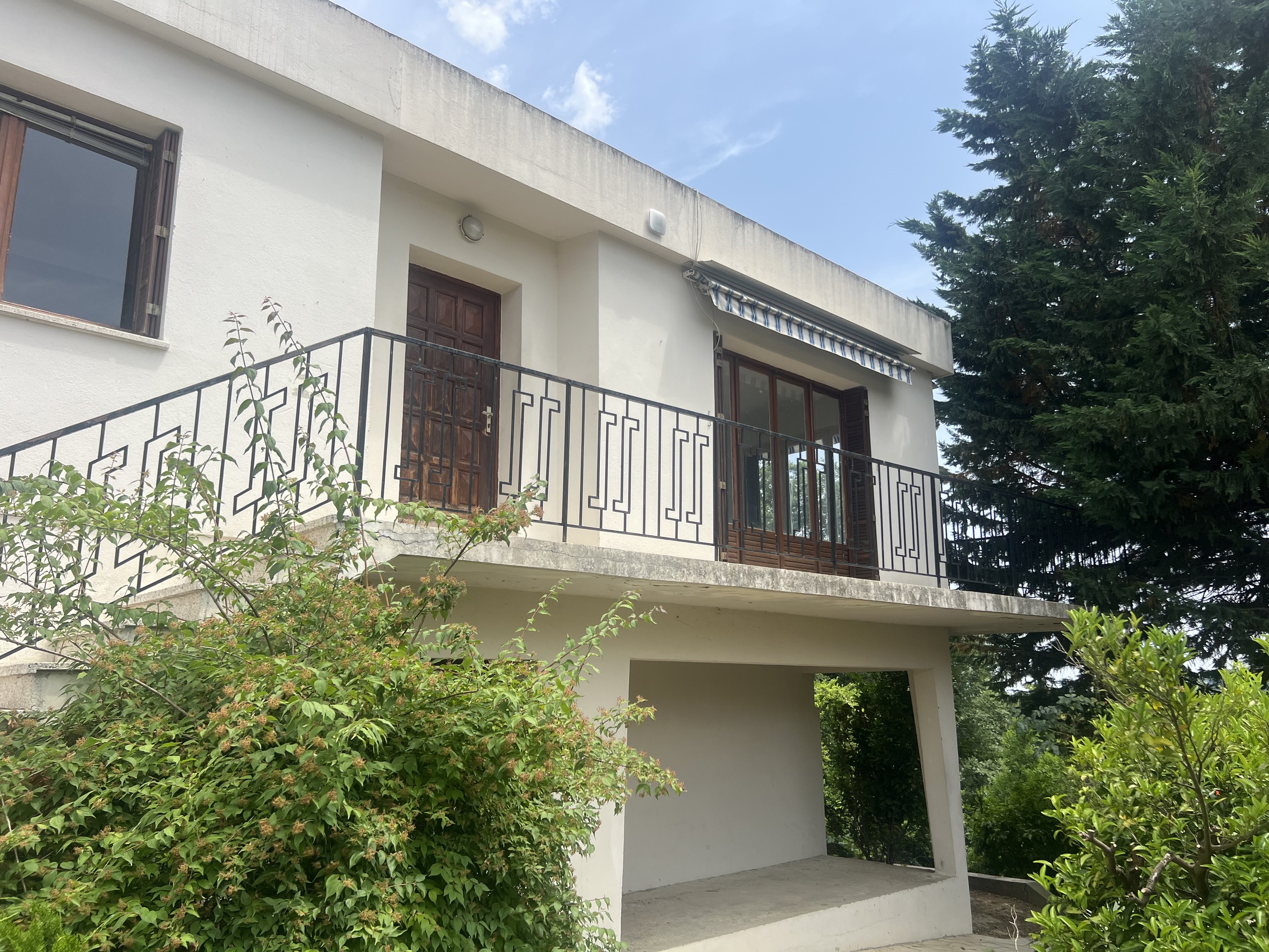 maison 5 pièces - 256m2 à Cagnes-sur-Mer (06800)