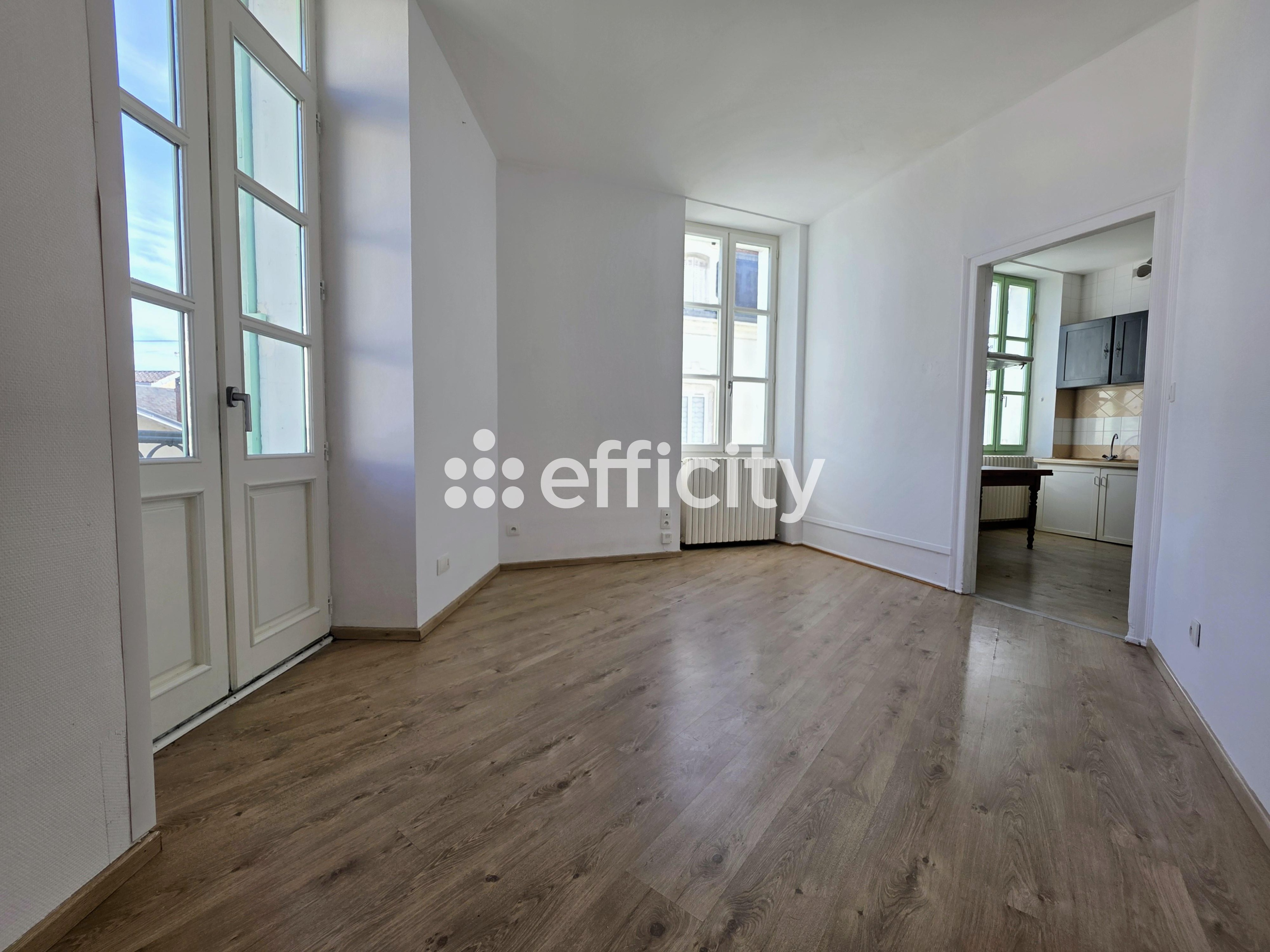 Achat immobilier Immeuble 10 pièces  210m2 à Périgueux (24000) - Photo n°1