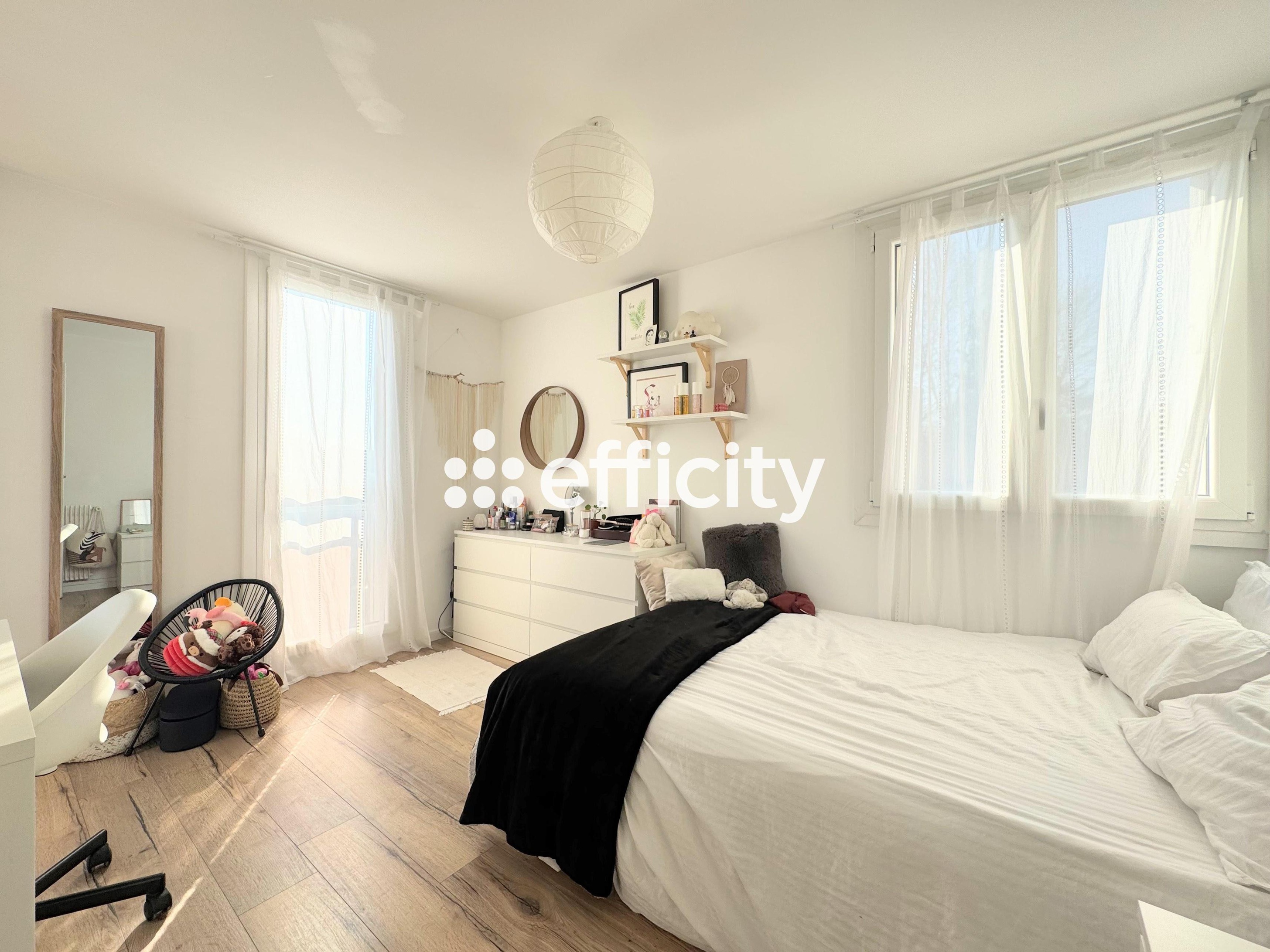 Achat immobilier Appartement 5 pièces  105m2 à Créteil (94000) - Photo n°9