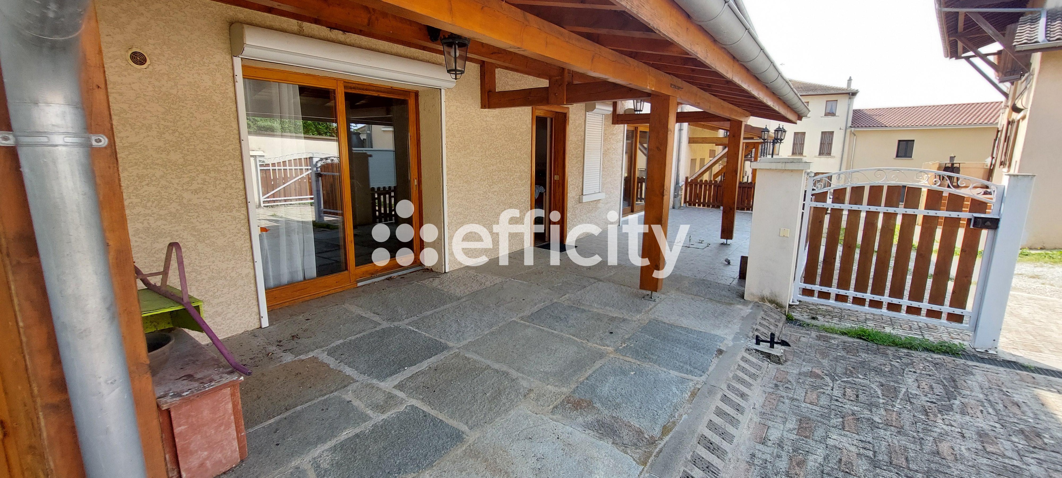 Achat immobilier Maison 8 pièces  176m2 à Les Côtes-d'Arey (38138) - Photo n°1