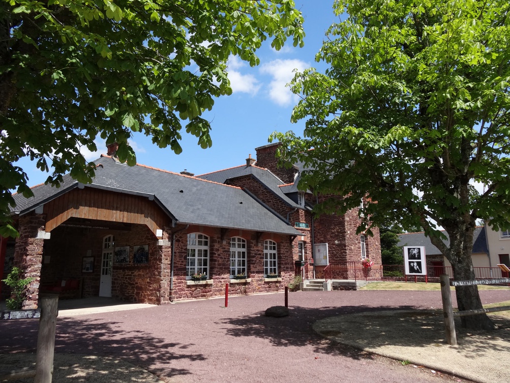 terrain  - 594m2 à Saint-Gonlay (35750)