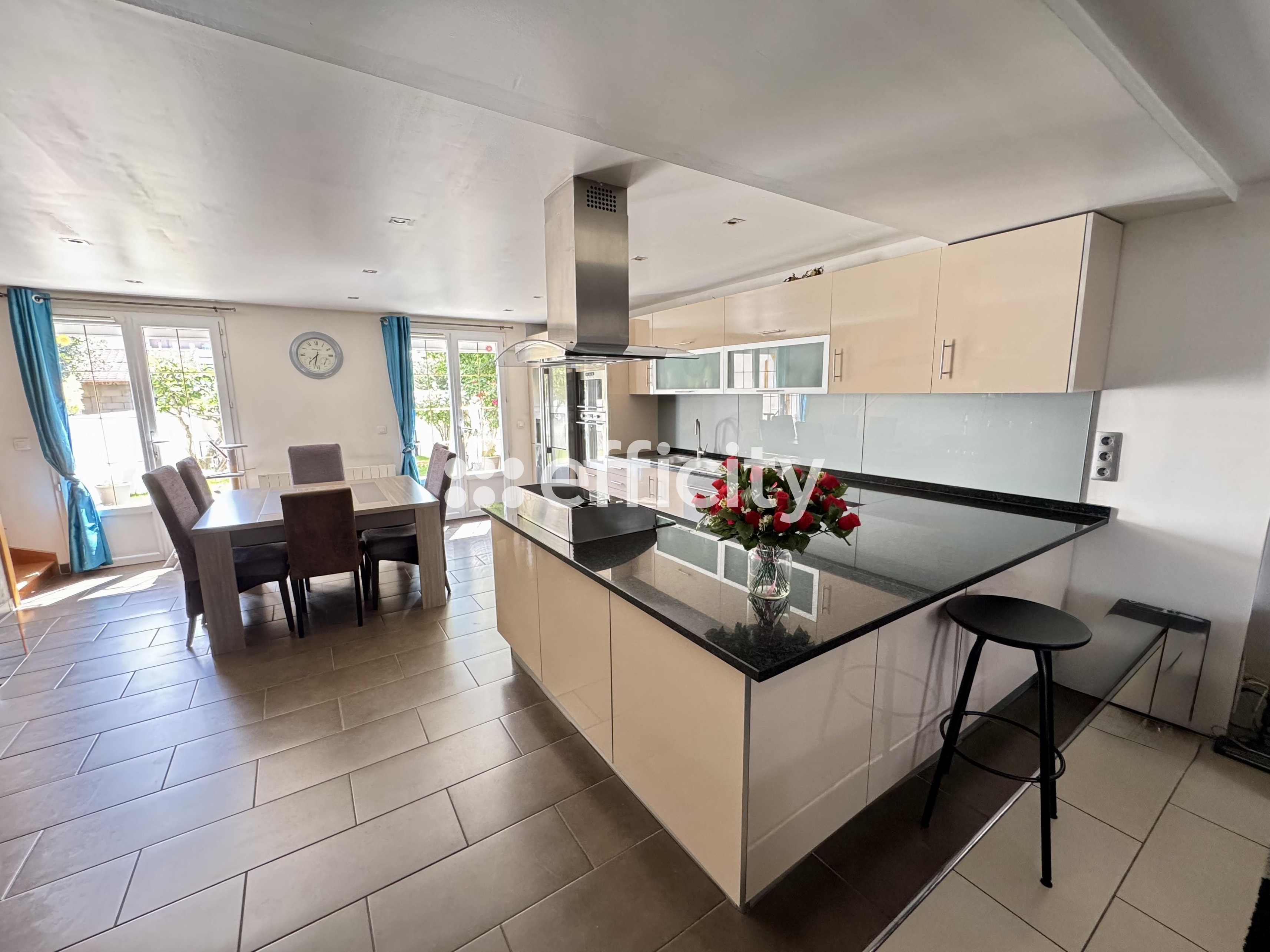 Achat immobilier Maison 5 pièces  135m2 à Meaux (77100) - Photo n°1