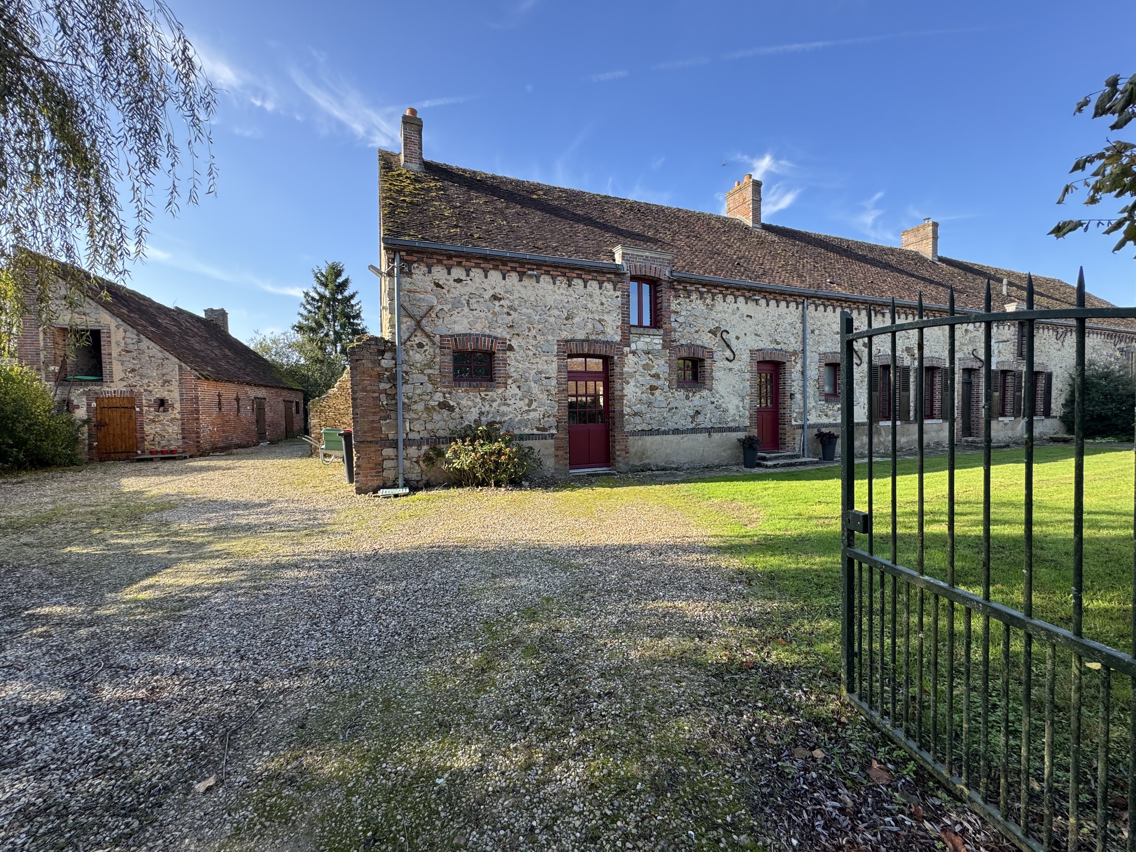 maison 9 pièces - 212m2 à Mérinville (45210)