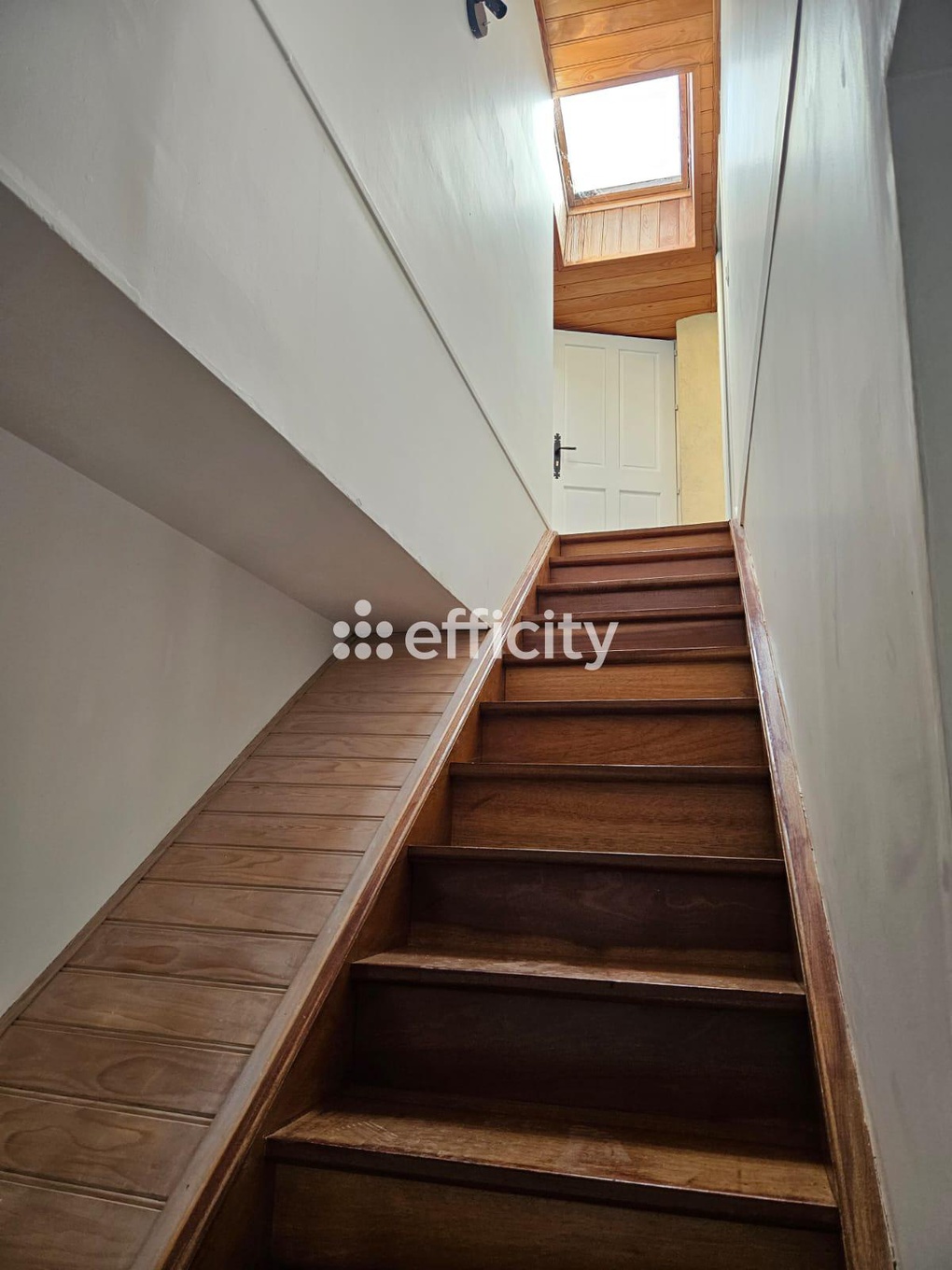 Achat immobilier Appartement 5 pièces  132m2 à Saint-Just-Saint-Rambert (42170) - Photo n°8