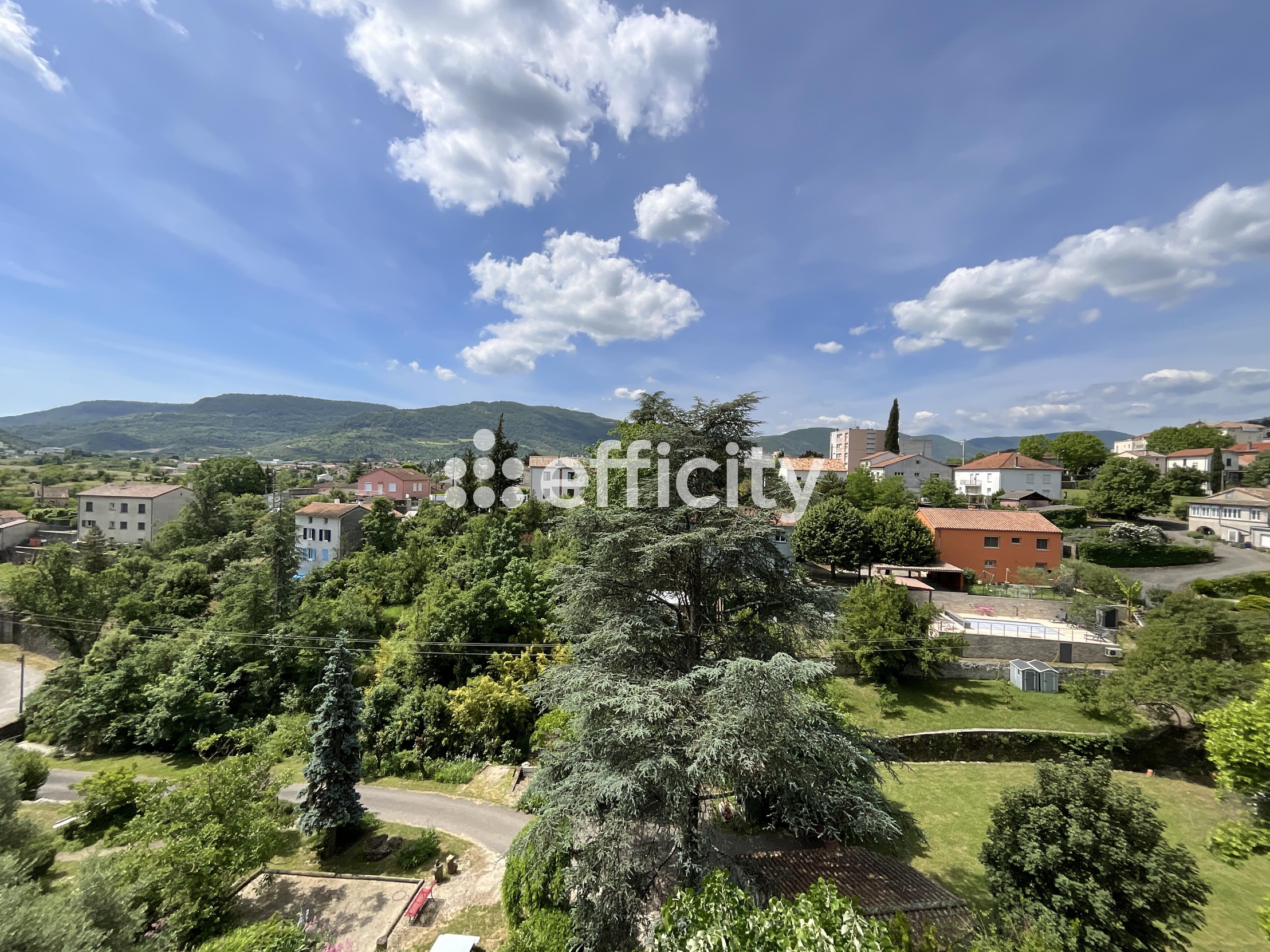 appartement 5 pièces - 134m2 à Privas (07000)