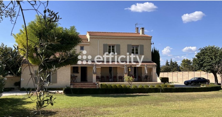 maison 8 pièces - 265m2 à Carpentras (84200)