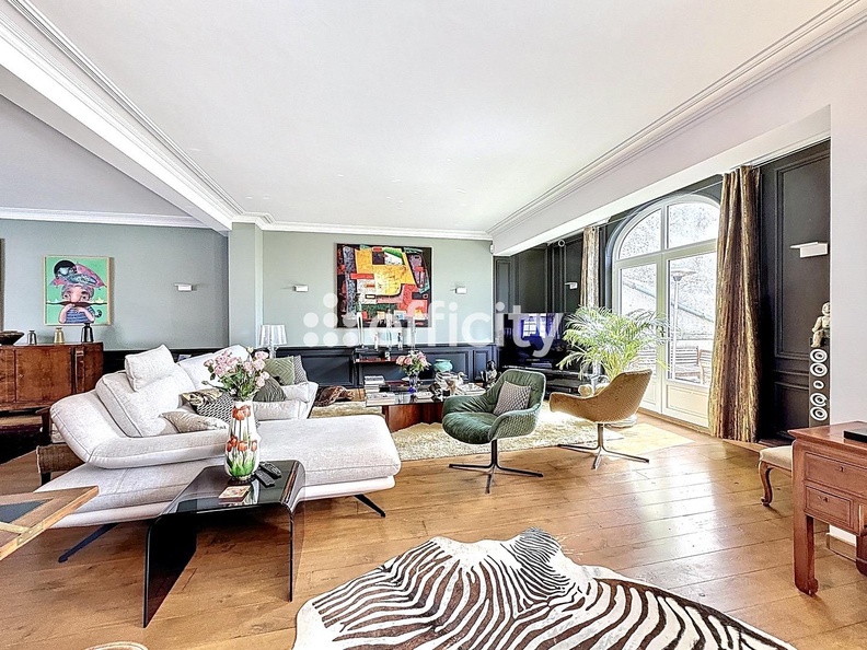 appartement 5 pièces - 150m2 à Saumur (49400)