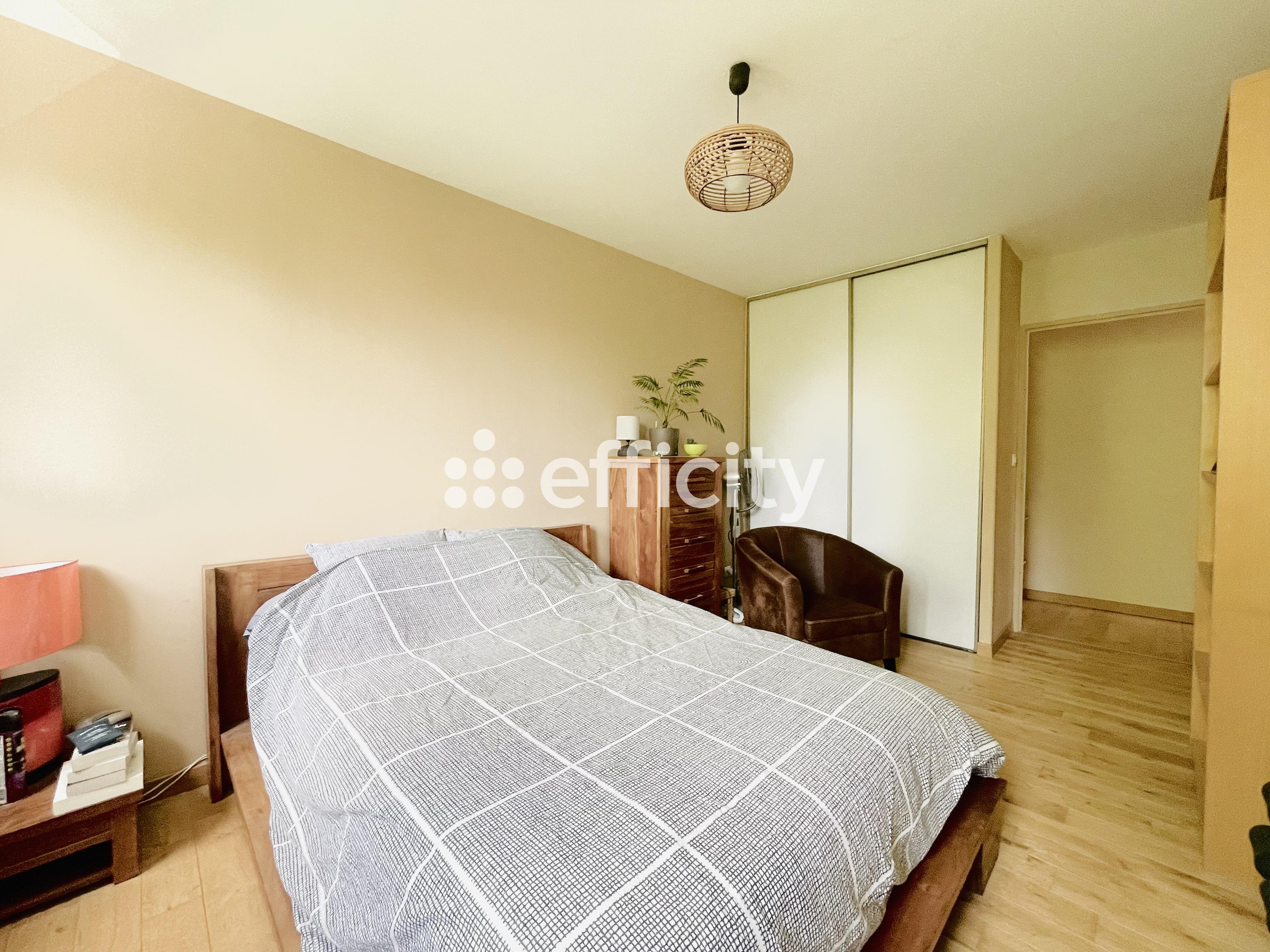 Achat immobilier Appartement 5 pièces  113m2 à Orléans (45100) - Photo n°13