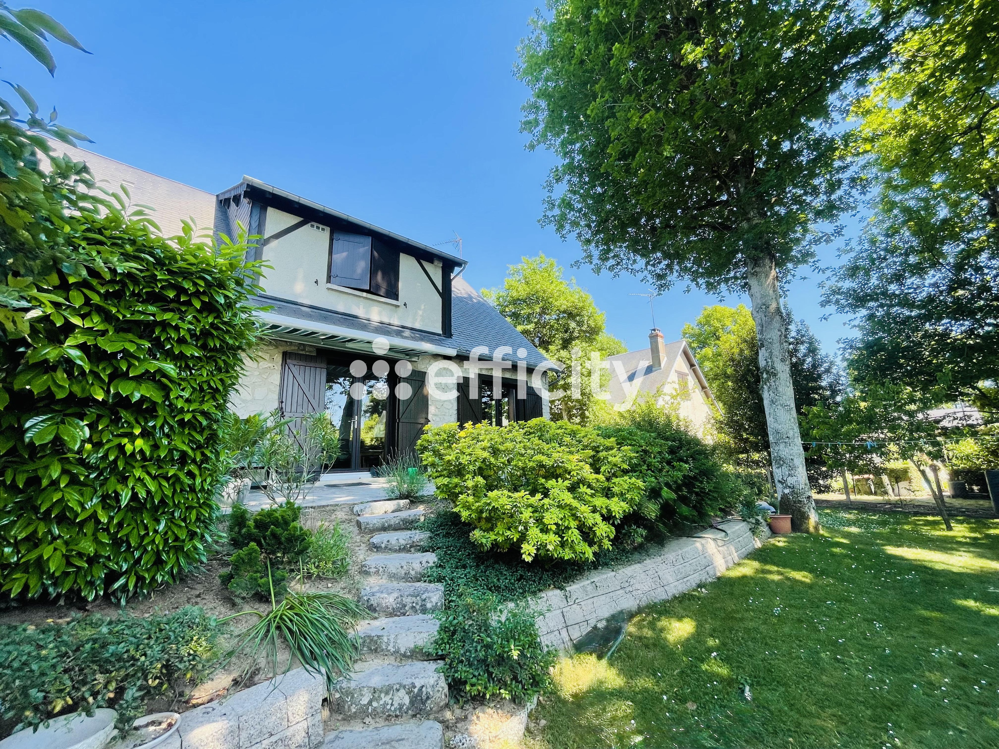 Achat immobilier Maison 5 pièces  130m2 à Orléans (45100) - Photo n°1