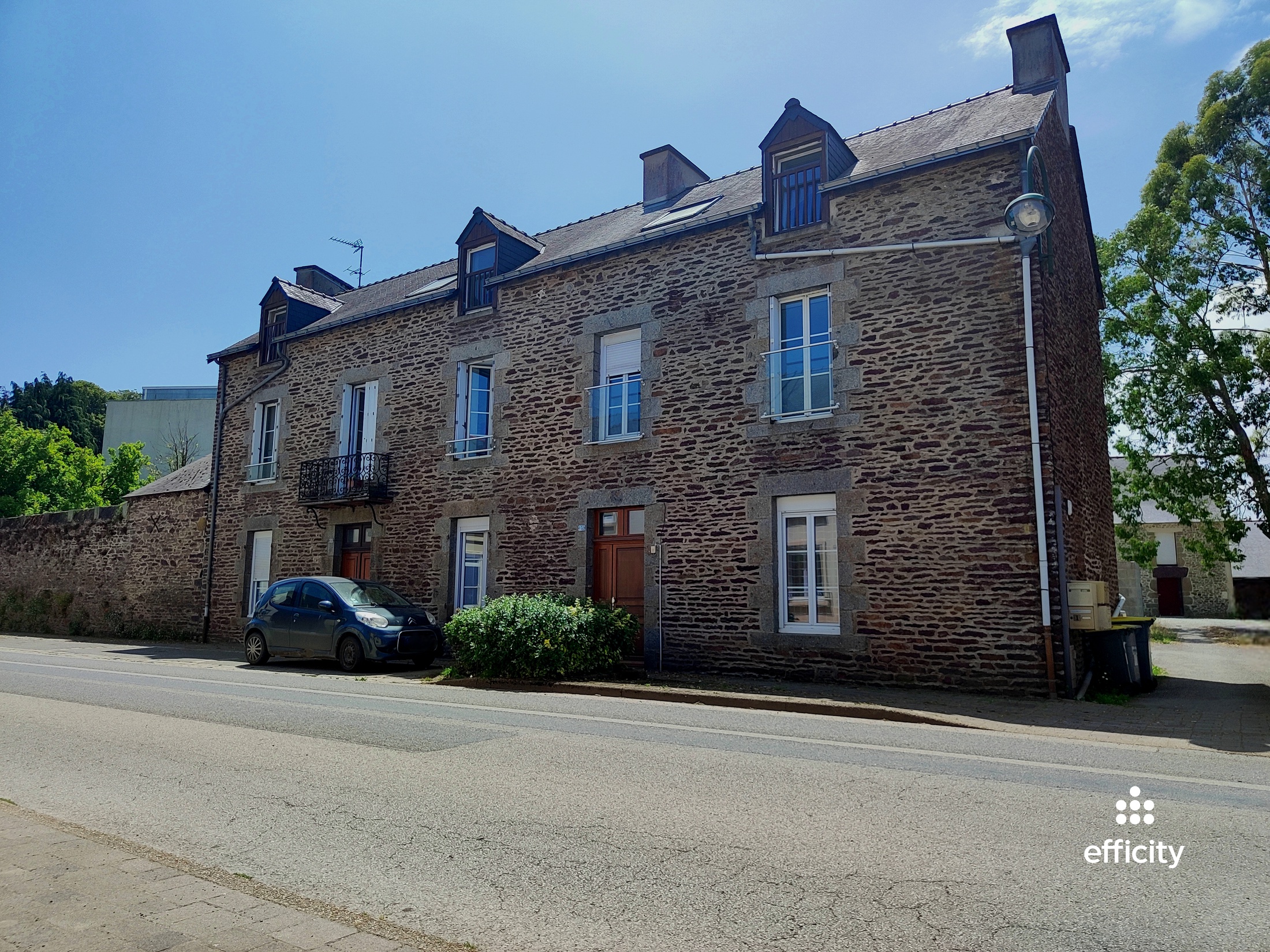 immeuble 5 pièces - 272m2 à Mauron (56430)