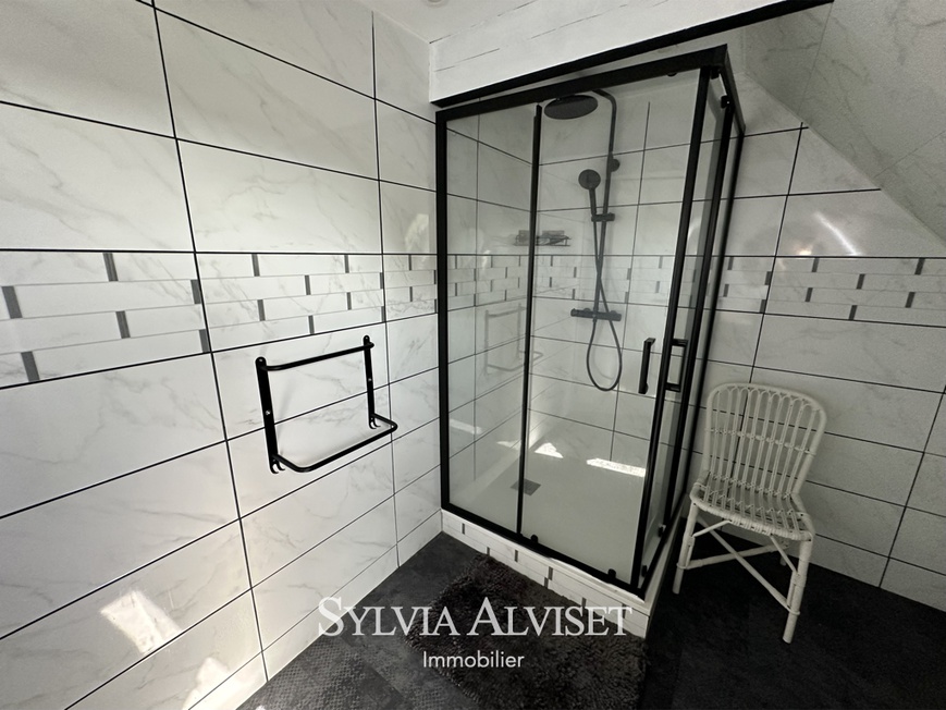 Achat immobilier Maison 9 pièces  197m2 à Plonéour-Lanvern (29720) - Photo n°15