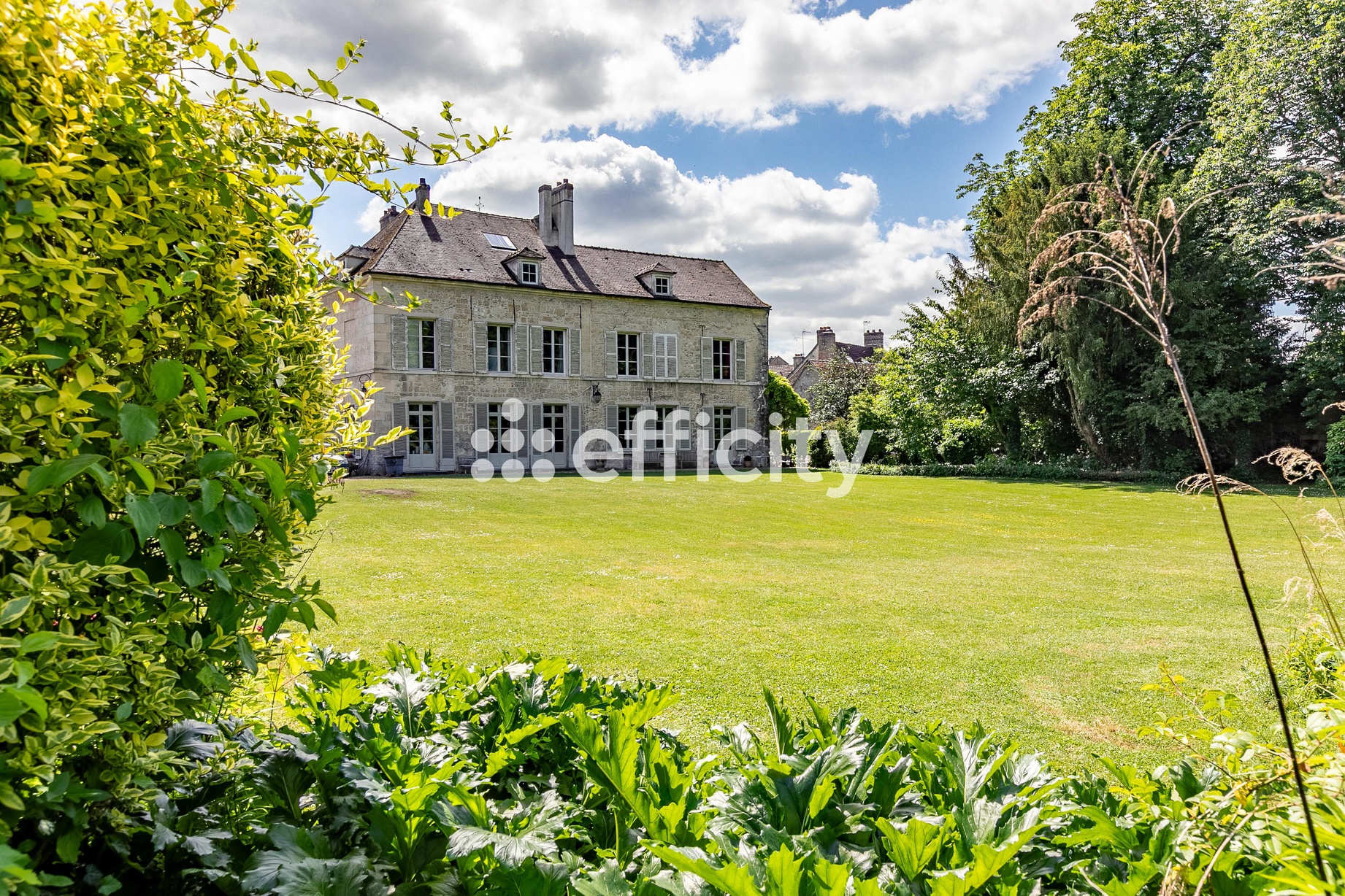 maison 12 pièces - 463m2 à Senlis (60300)