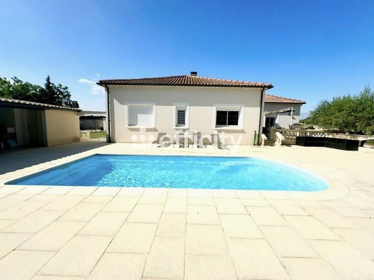 maison 7 pièces - 215m2 à Pierrelatte (26700)