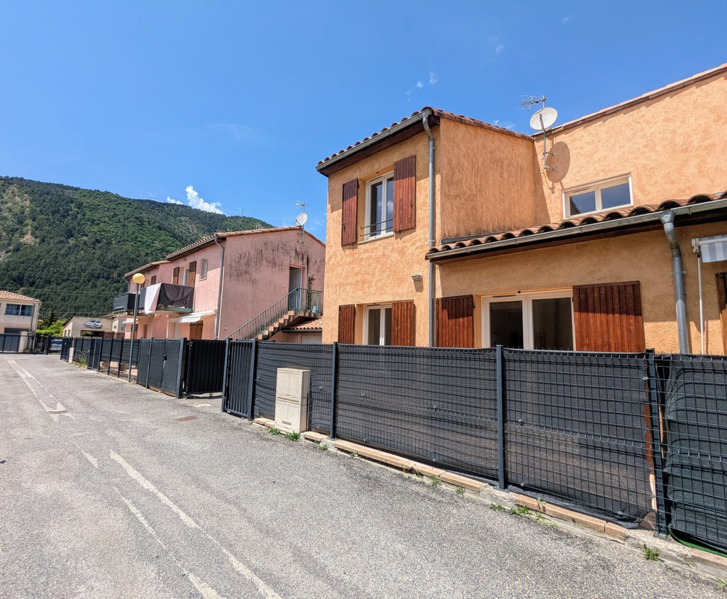 maison 3 pièces - 82m2 à Digne-les-Bains (04000)