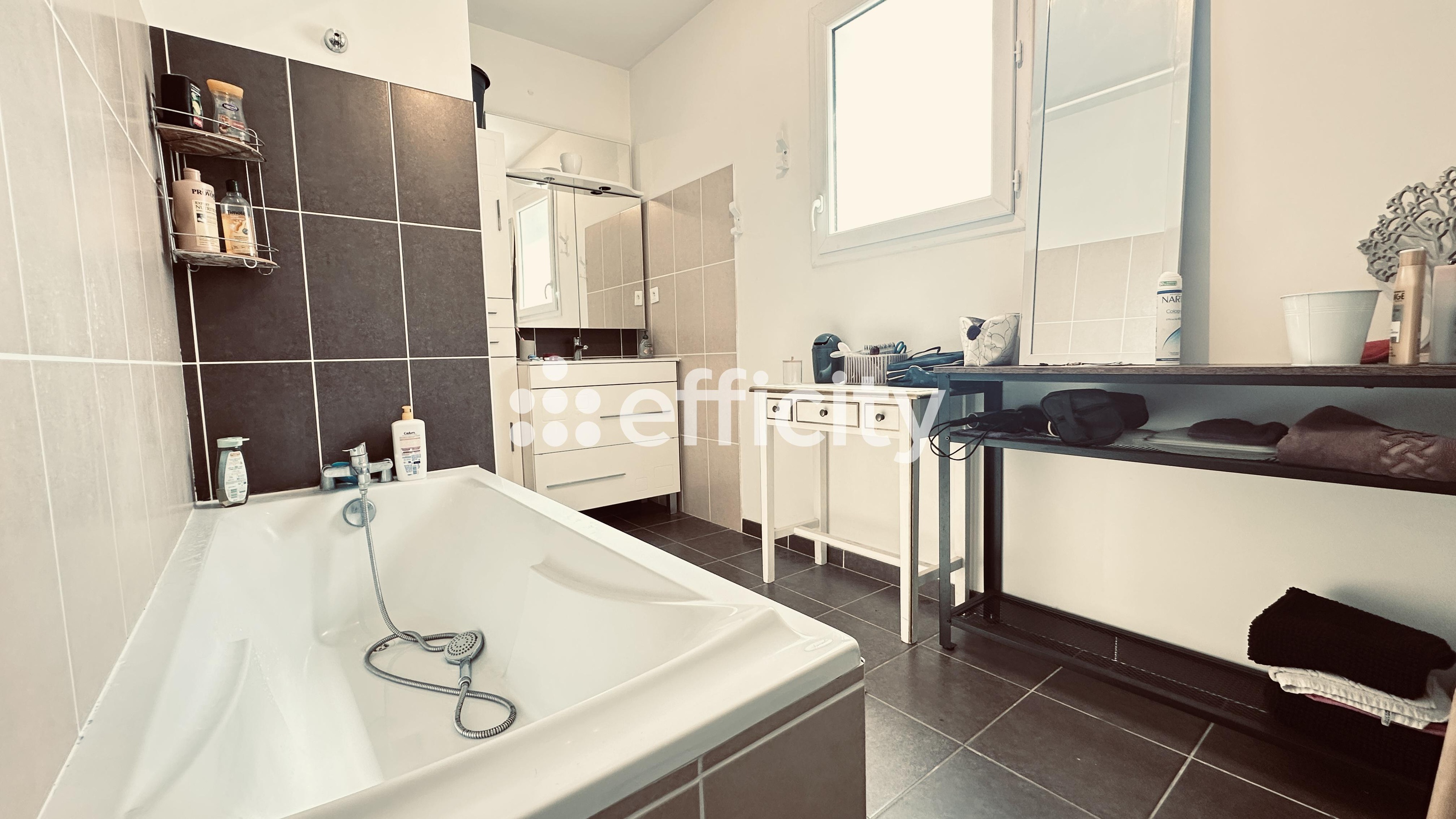 Achat immobilier Maison 5 pièces  100m2 à Montélimar (26200) - Photo n°11