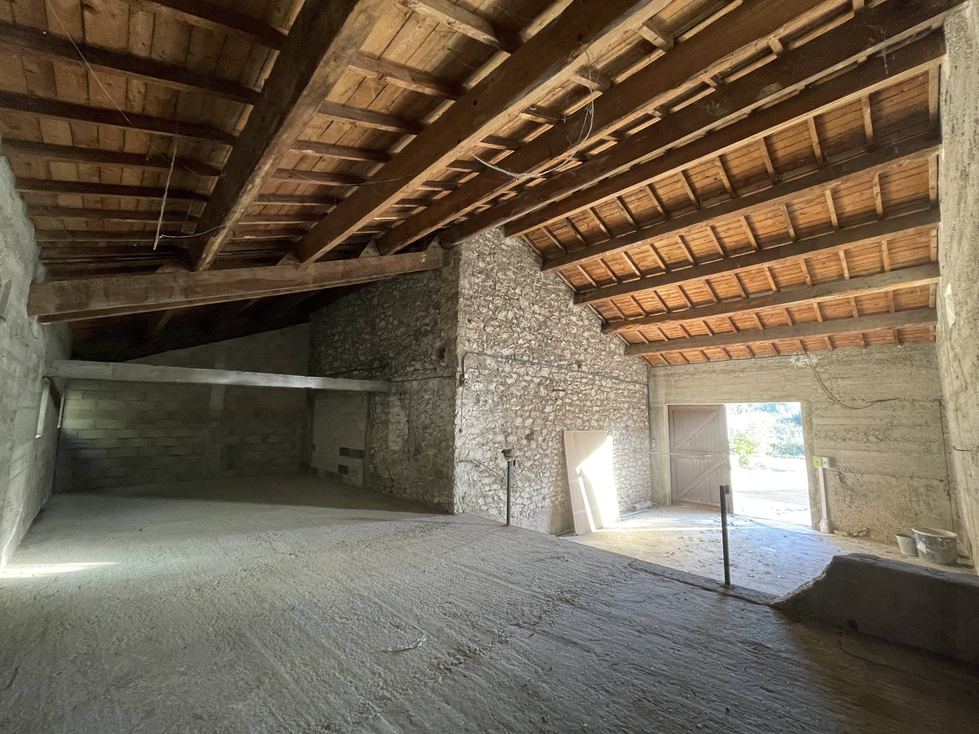 Achat immobilier Appartement 3 pièces  98m2 à Caumont-sur-Durance (84510) - Photo n°4