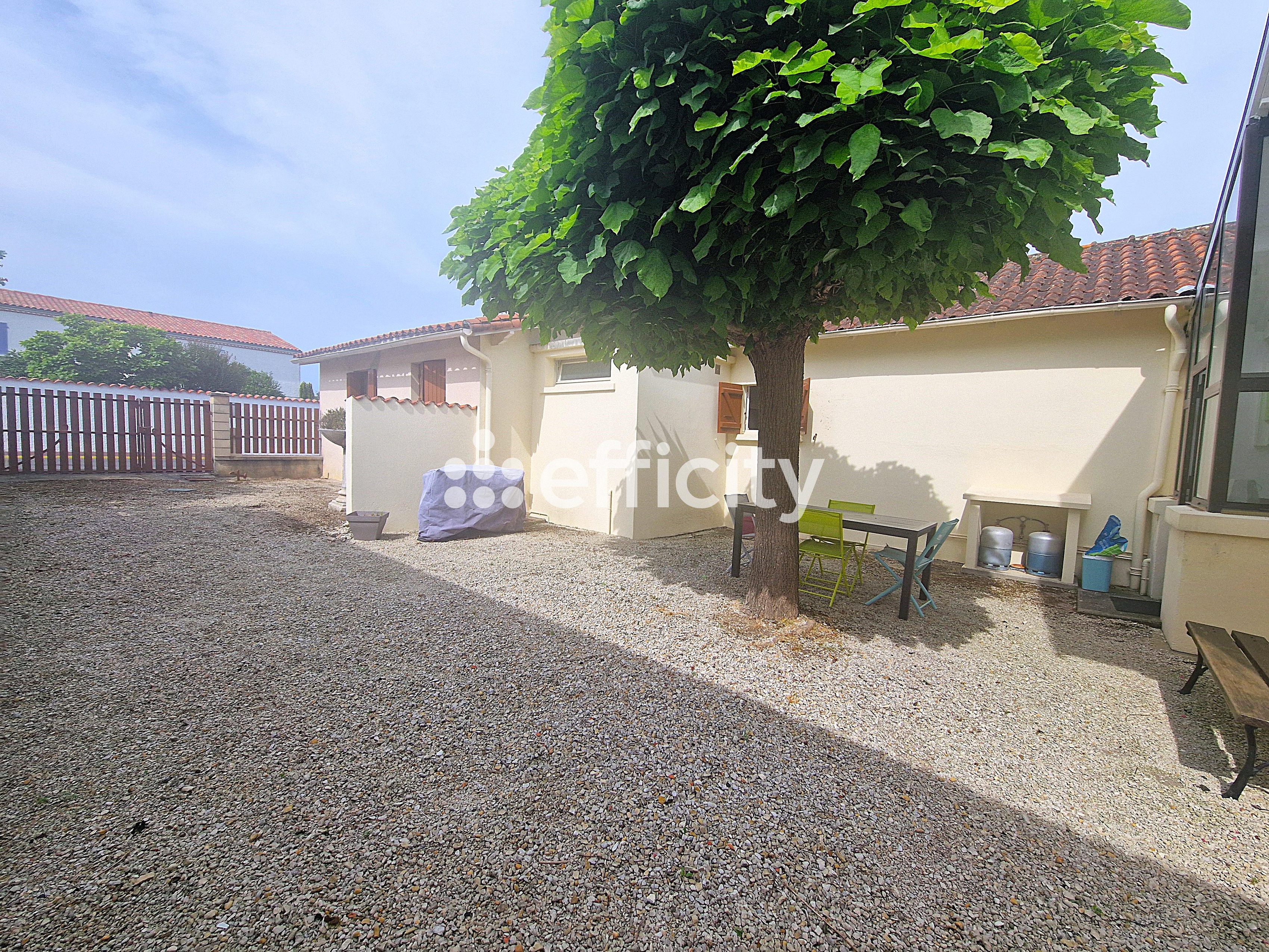 Achat immobilier Maison 10 pièces  210m2 à Saint-Palais-sur-Mer (17420) - Photo n°26