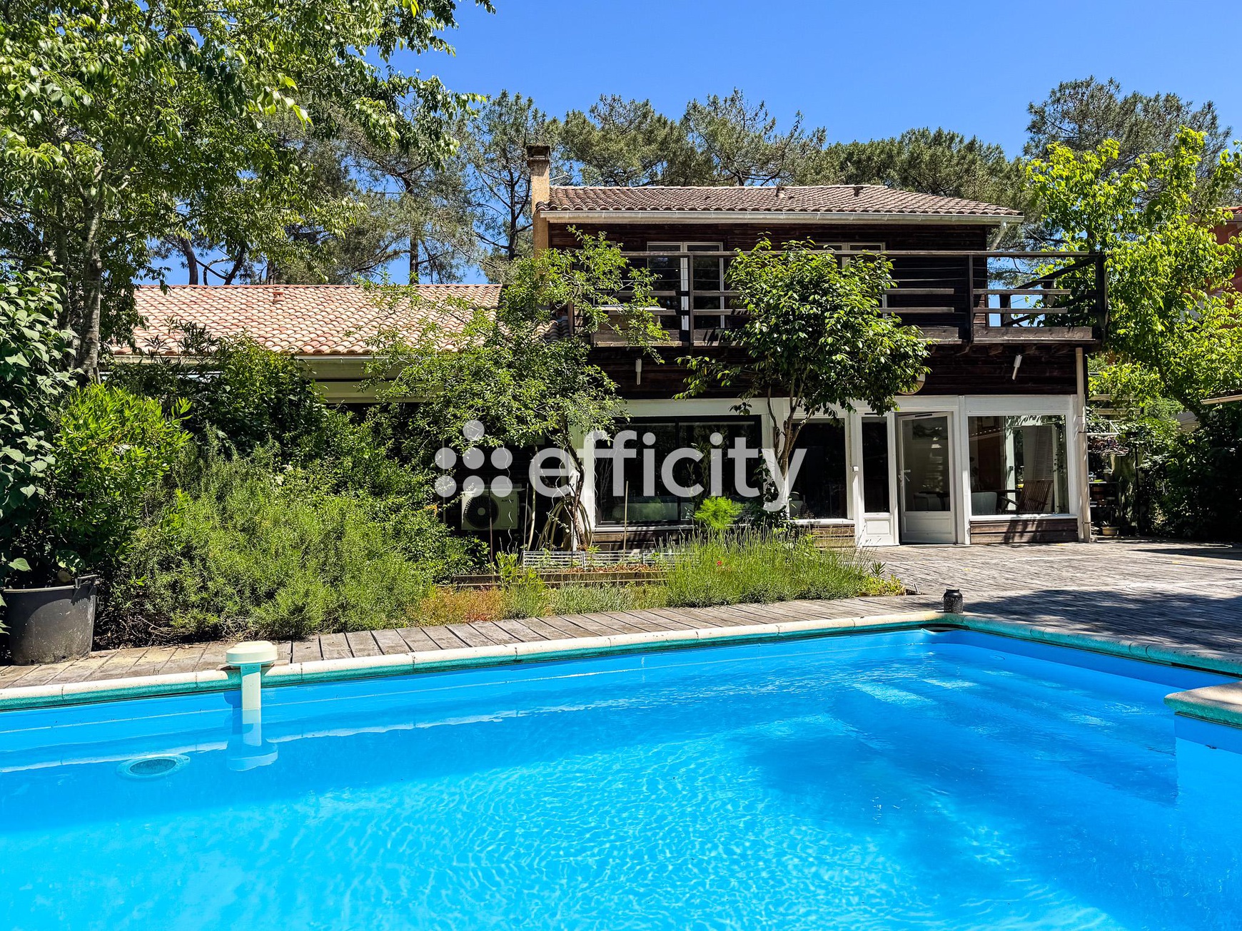 Achat immobilier Maison 6 pièces  112m2 à Lacanau (33680) - Photo n°1