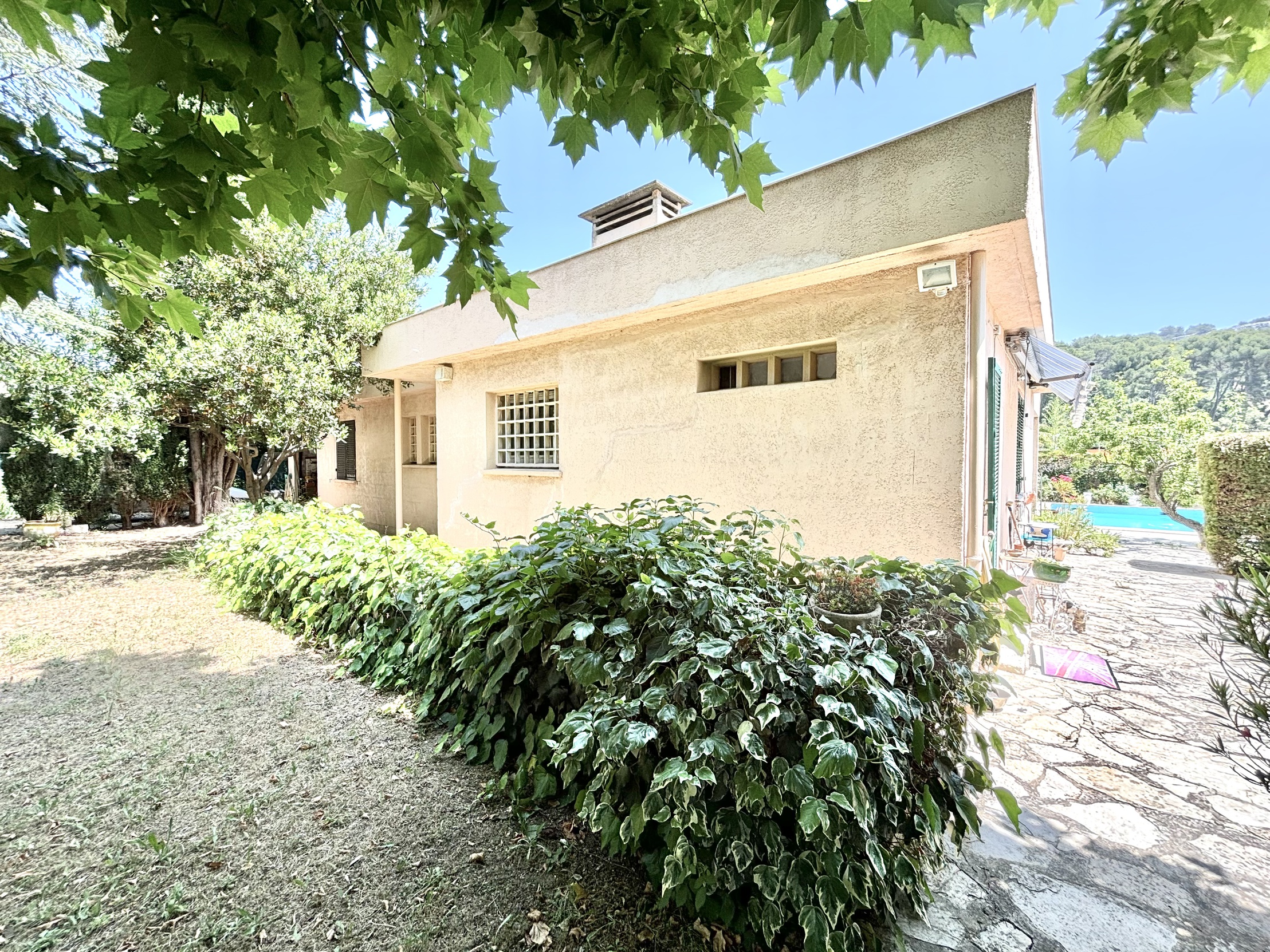 maison 5 pièces - 150m2 à Carnoux-en-Provence (13470)