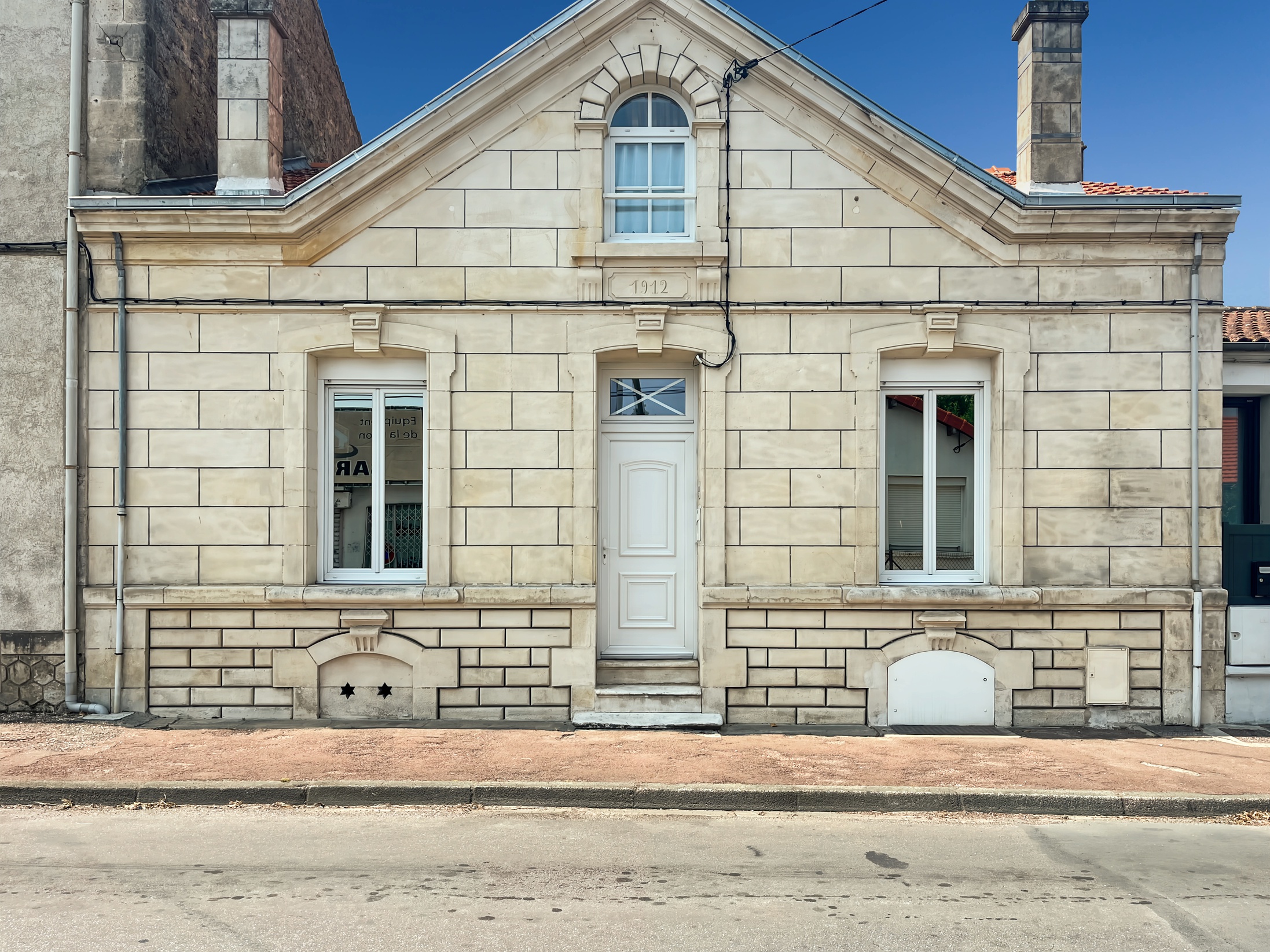 maison 6 pièces - 117m2 à Saintes (17100)