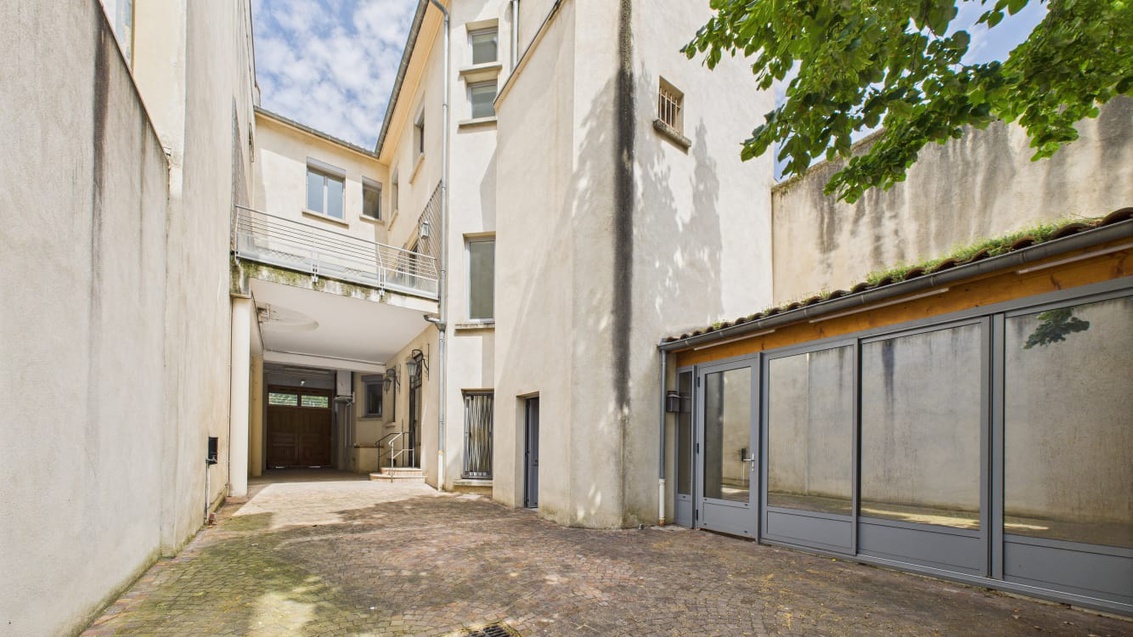Achat immobilier Maison 11 pièces  300m2 à Valence (26000) - Photo n°4