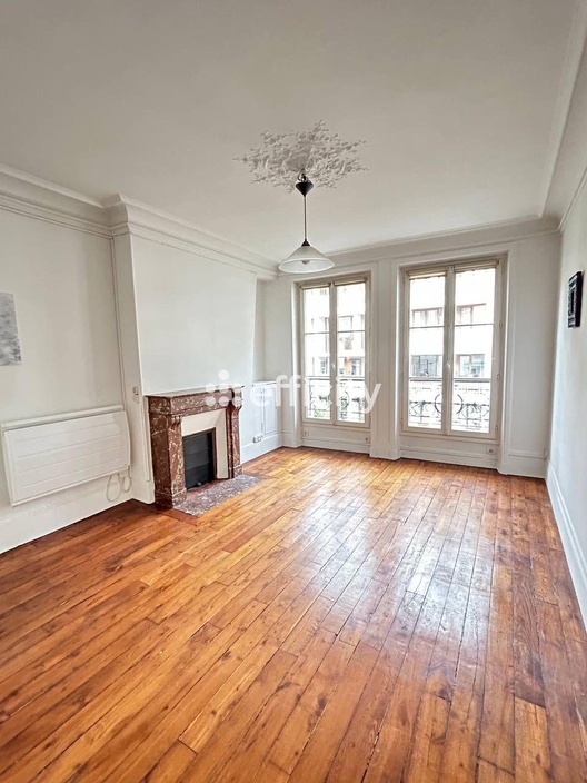 appartement 2 pièces - 37m2 à Paris (75011)
