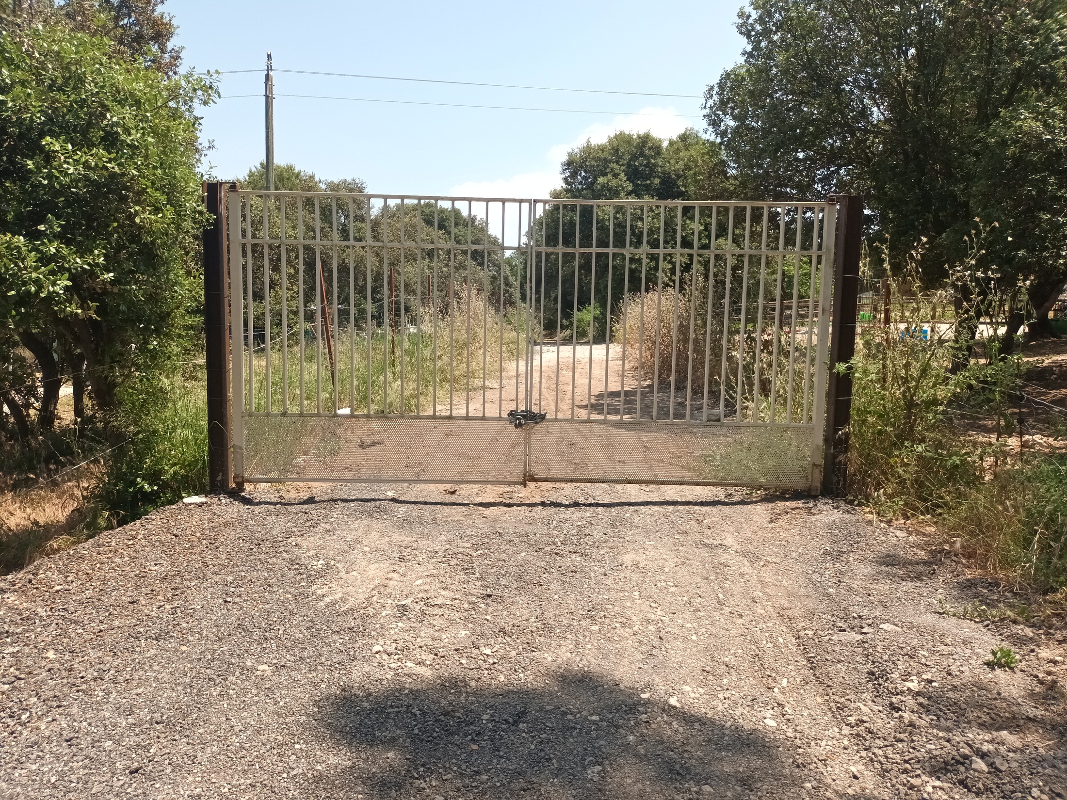 terrain  - 7993m2 à Fuveau (13710)