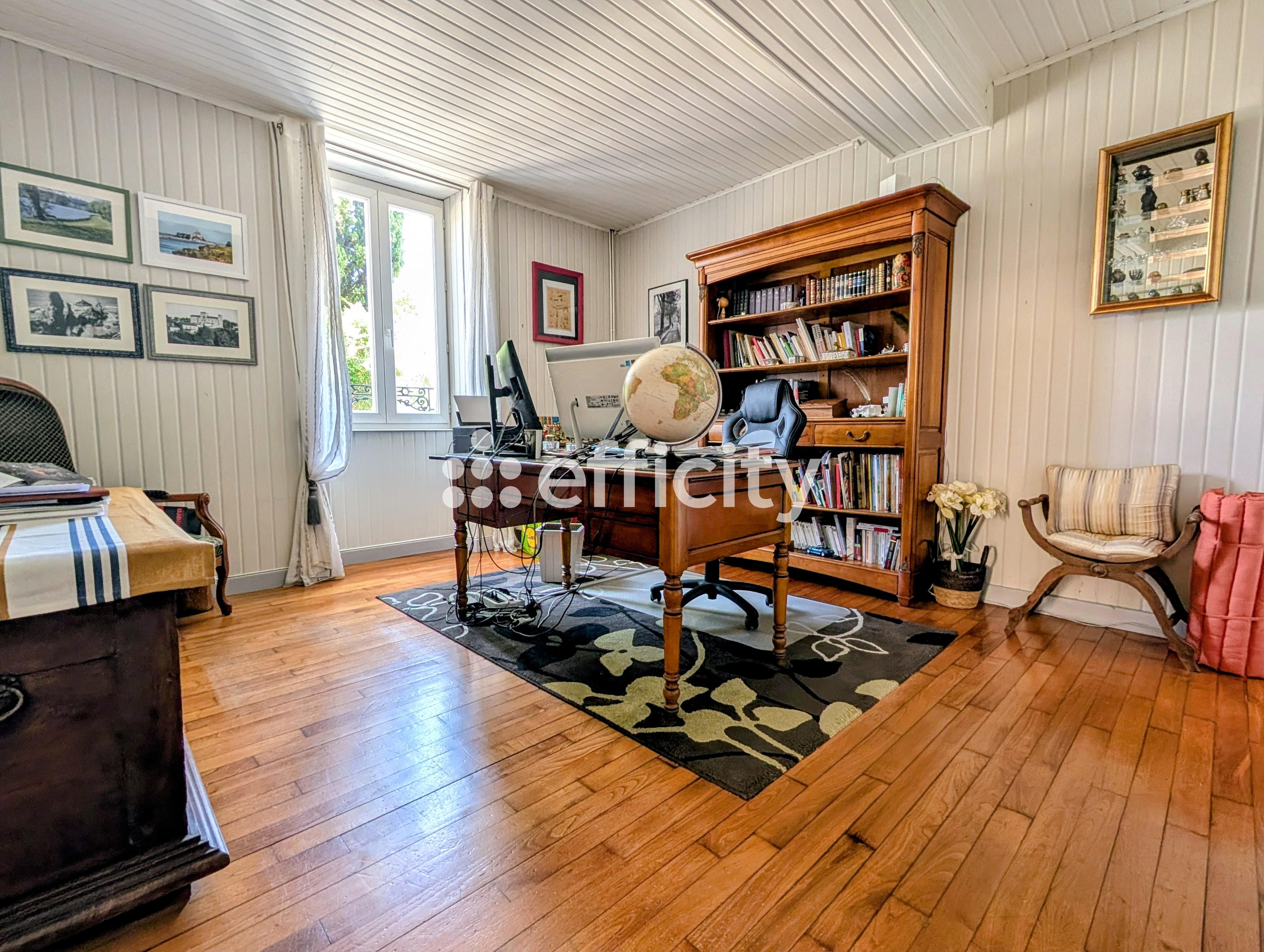 Achat immobilier Maison 8 pièces  175m2 à Saint-Léon-sur-l'Isle (24110) - Photo n°6