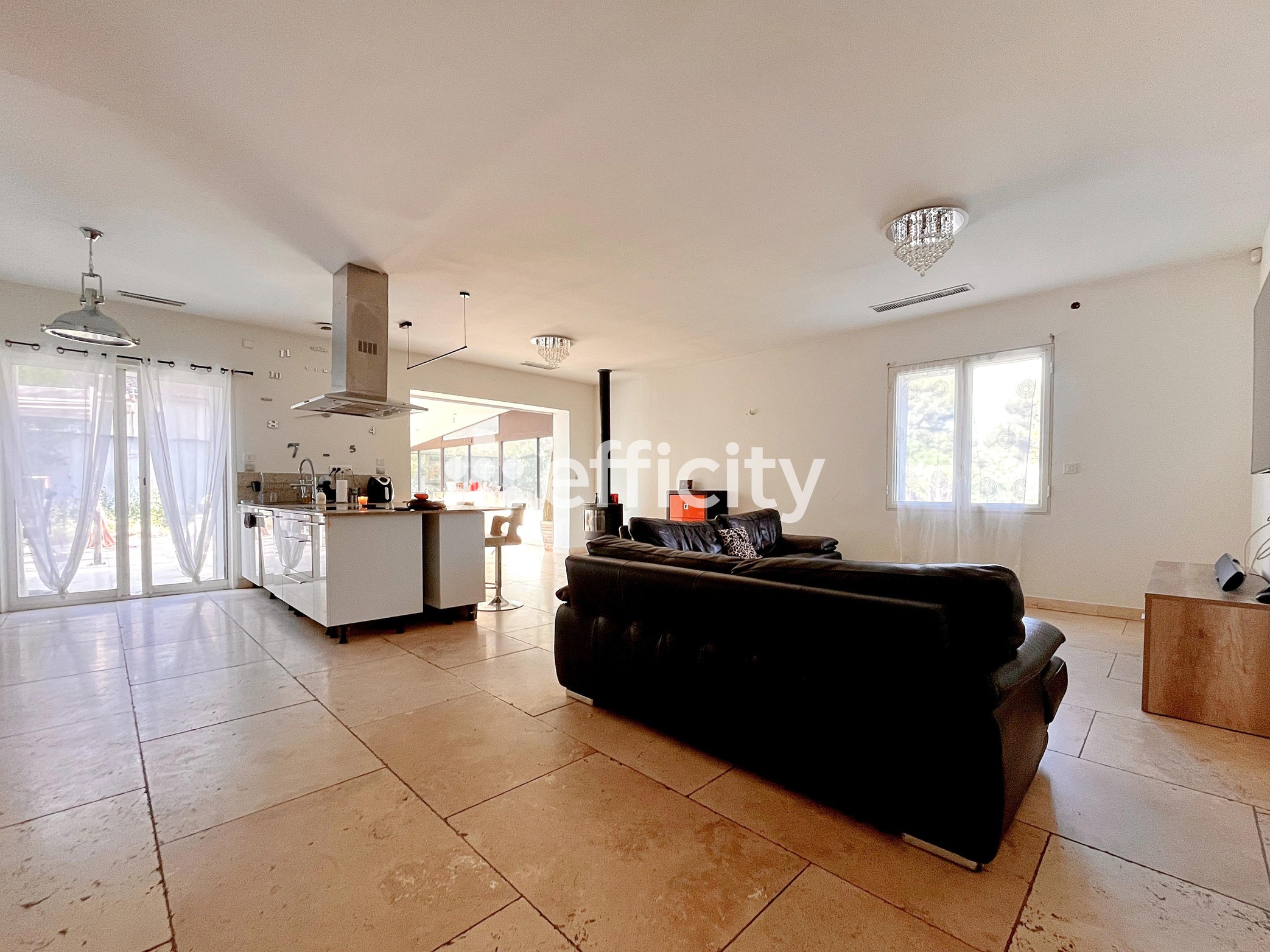 maison 7 pièces - 230m2 à Allauch (13190)