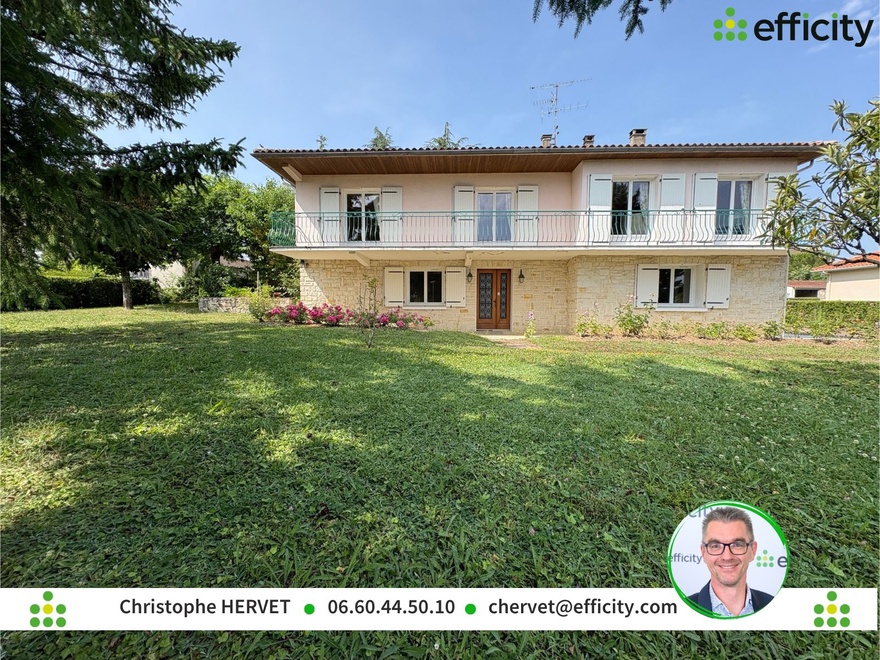 maison 8 pièces - 263m2 à Ruelle-sur-Touvre (16600)