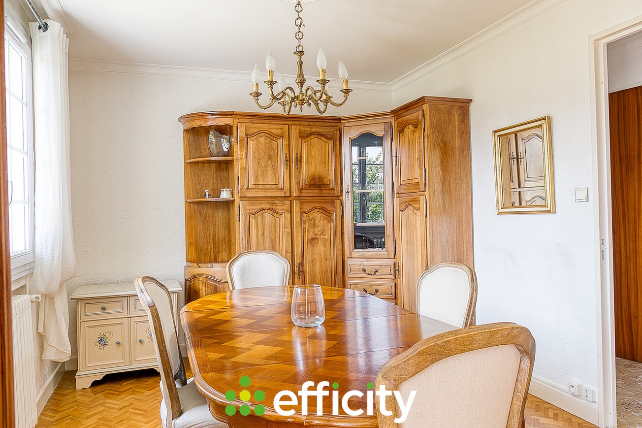 Achat immobilier Maison 7 pièces  175m2 à Nivolas-Vermelle (38300) - Photo n°8