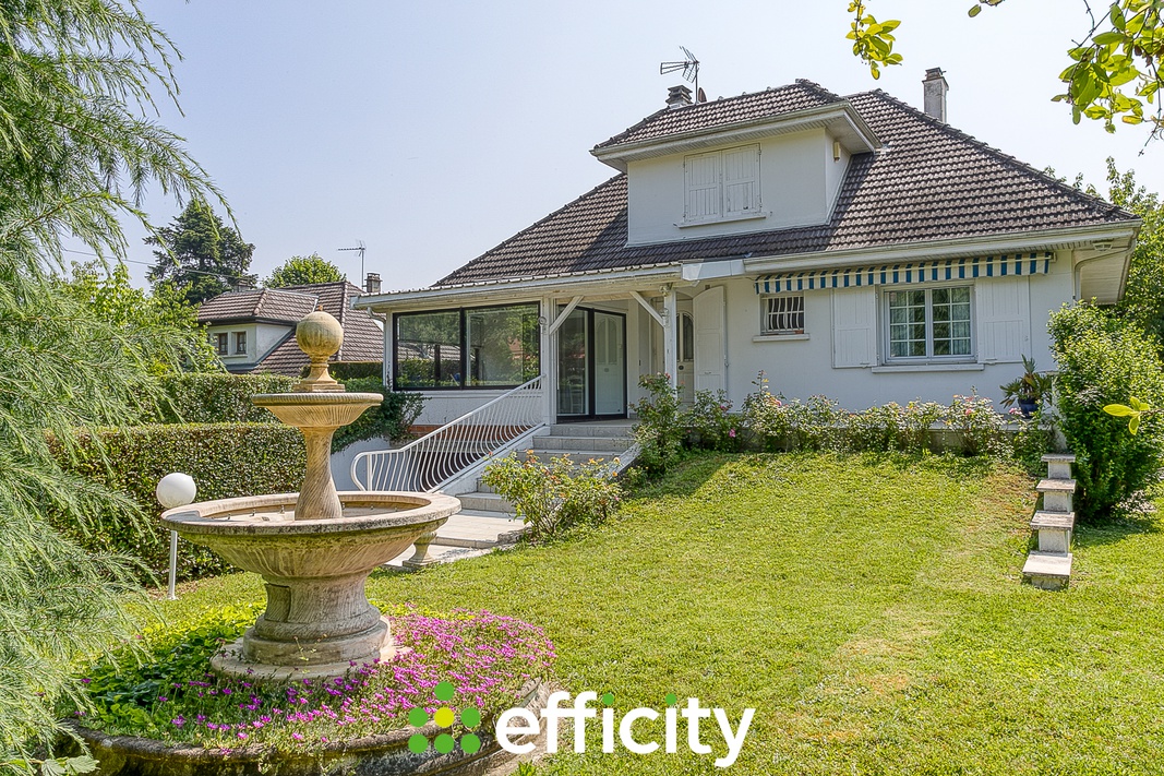 maison 7 pièces - 175m2 à Nivolas-Vermelle (38300)