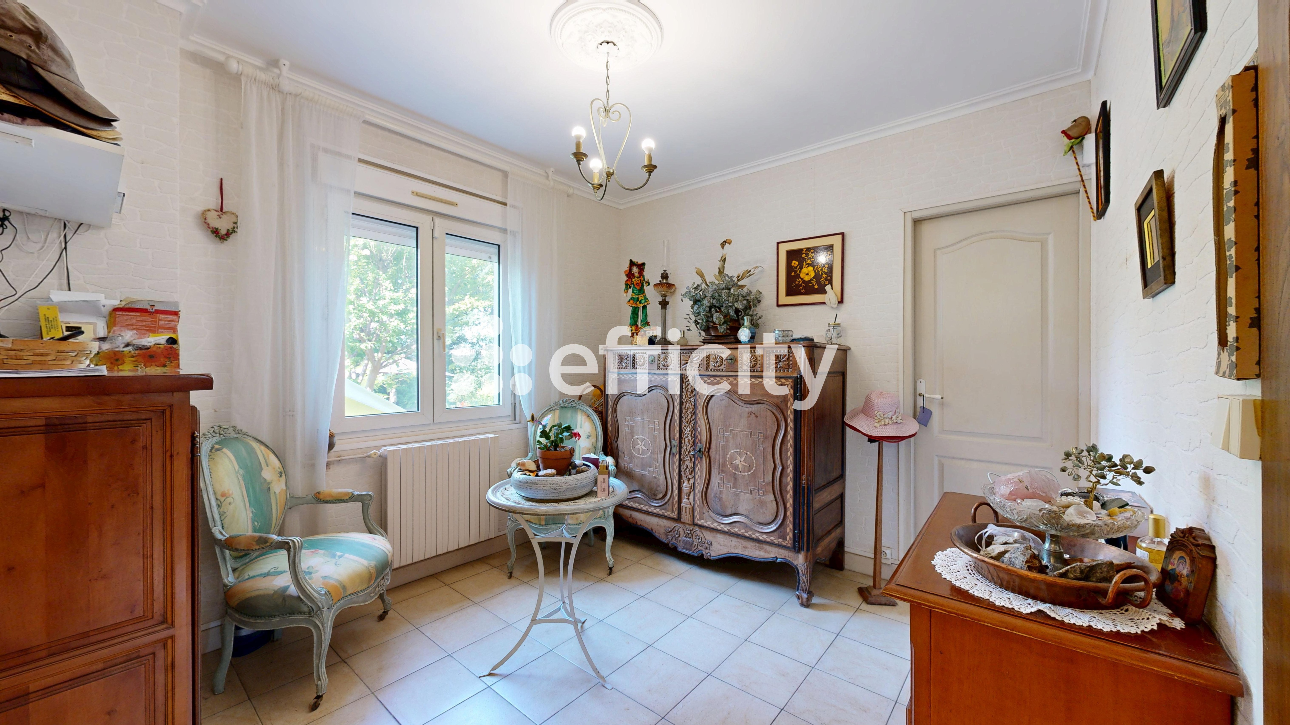 Achat immobilier Maison 6 pièces  150m2 à Cahors (46000) - Photo n°4