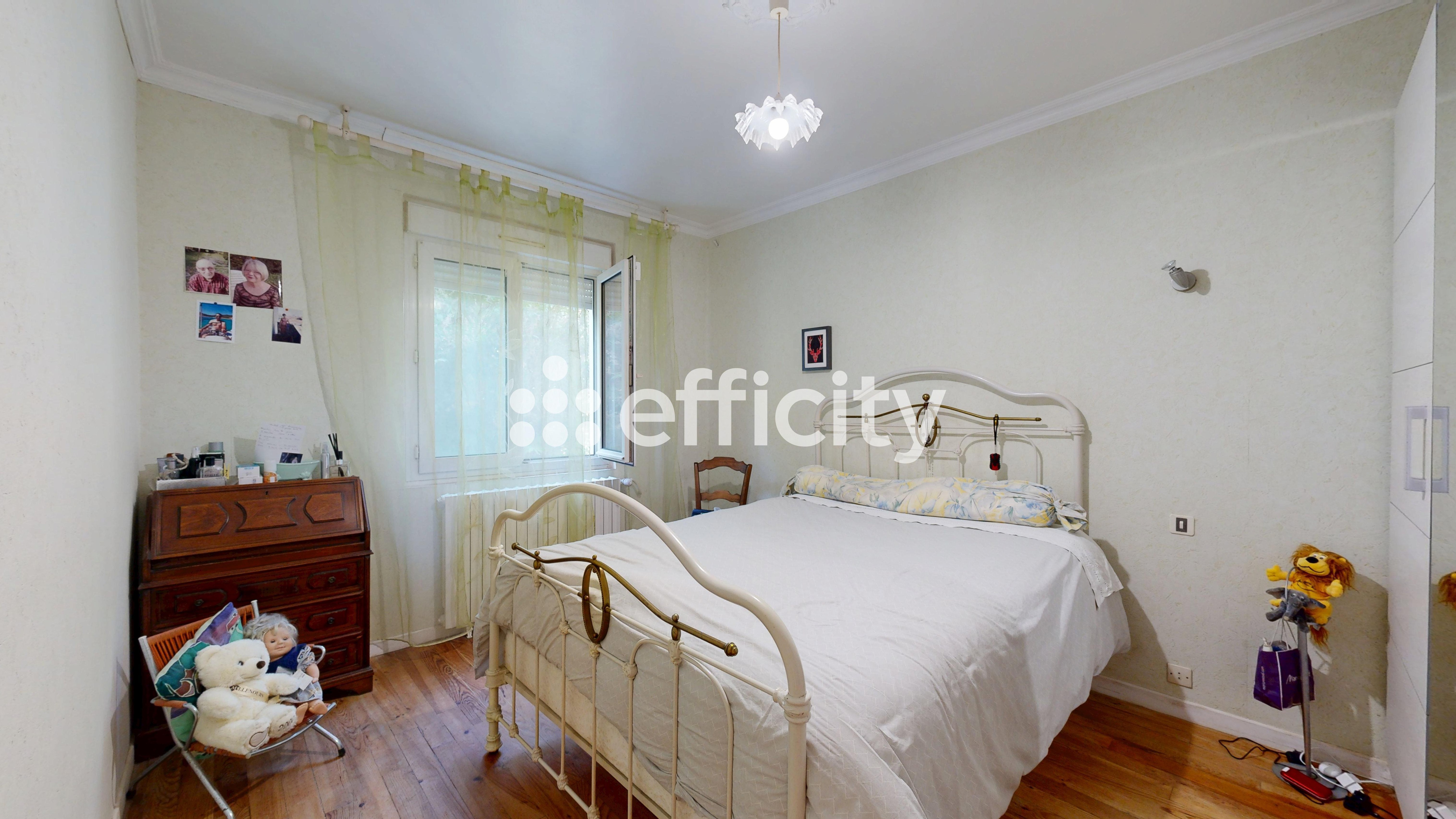 Achat immobilier Maison 6 pièces  150m2 à Cahors (46000) - Photo n°5