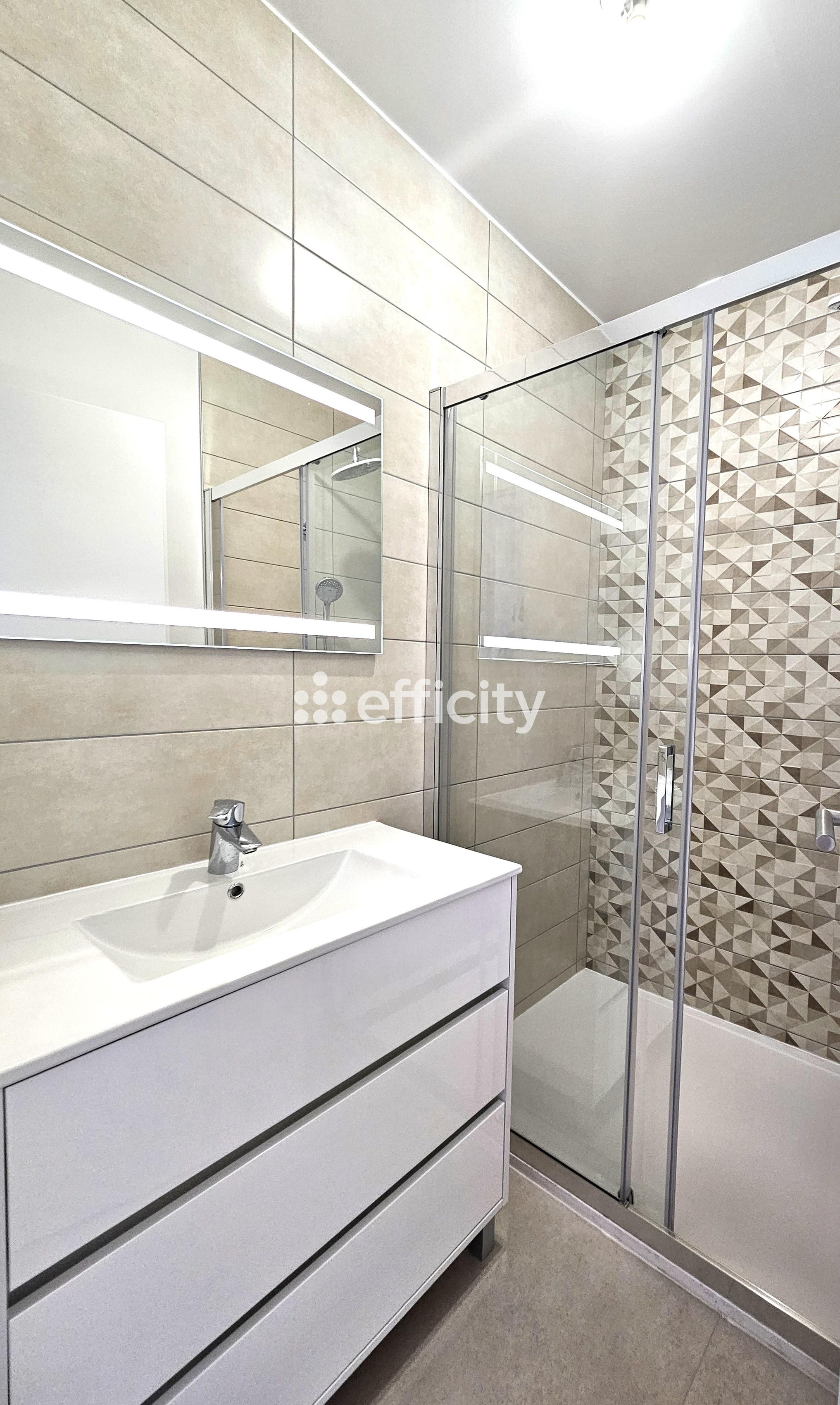 Achat immobilier Appartement 3 pièces  78m2 à Sète (34200) - Photo n°11