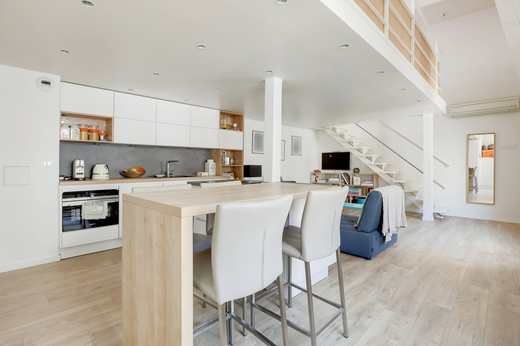 Achat immobilier Appartement 3 pièces  80m2 à Paris (75007) - Photo n°4