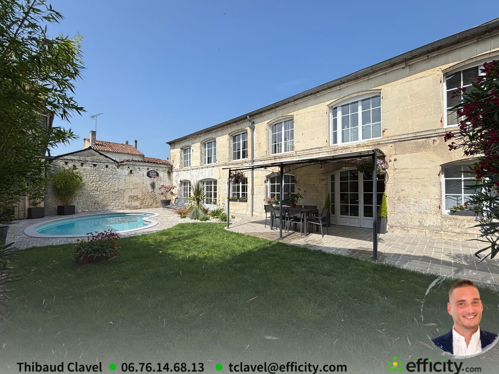 Achat immobilier Maison 10 pièces  283m2 à Cognac (16100) - Photo n°1